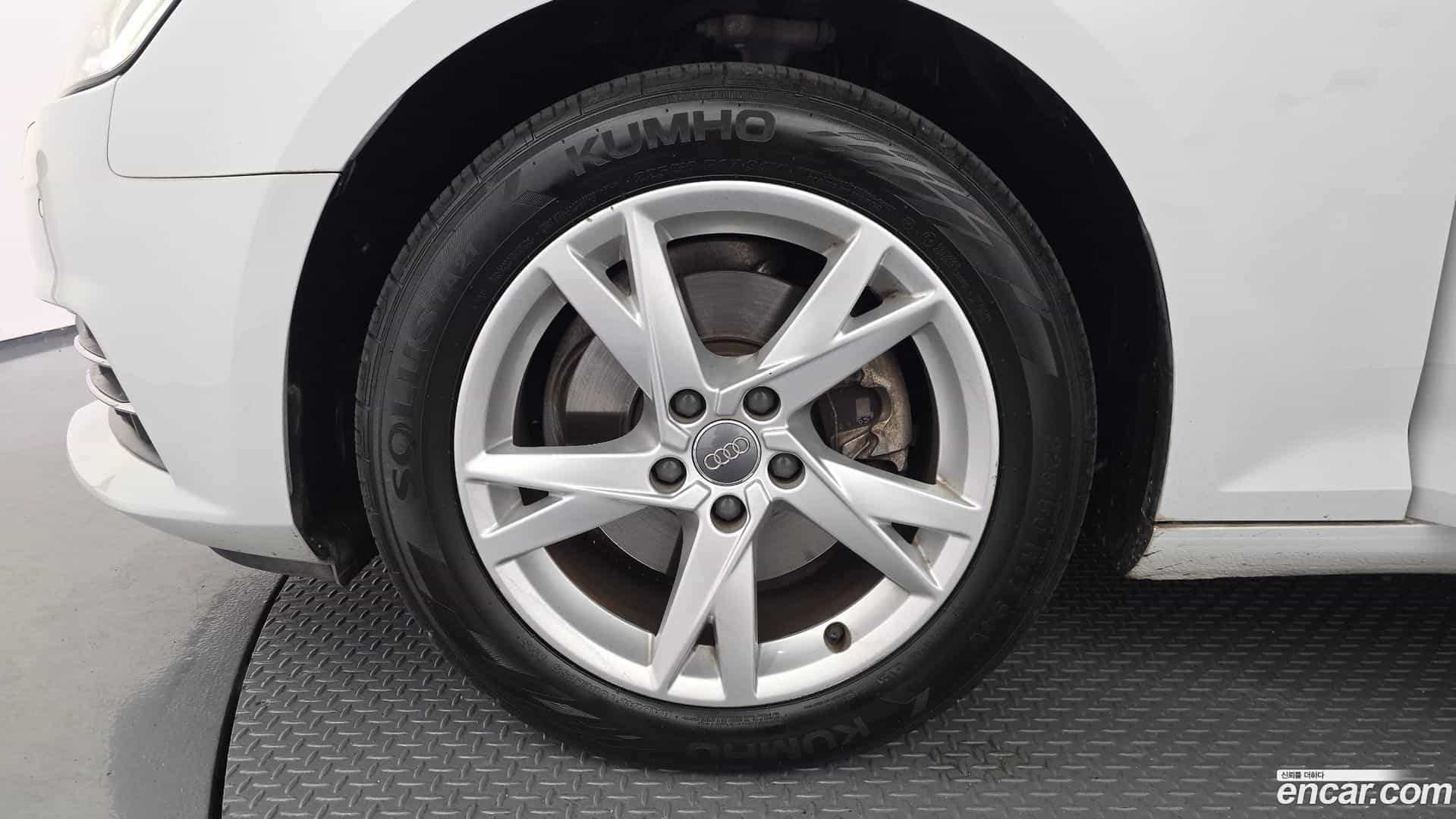 A4 Audi 2018.9-OUTER-005