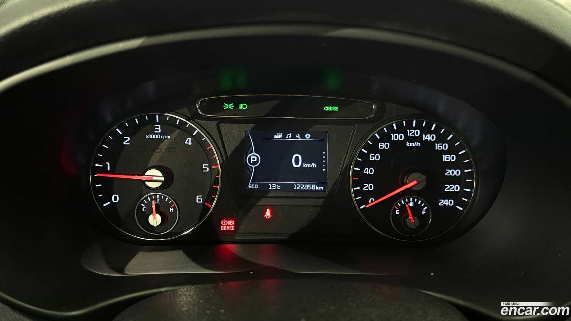 Sorento Kia 2016.1-INNER-008