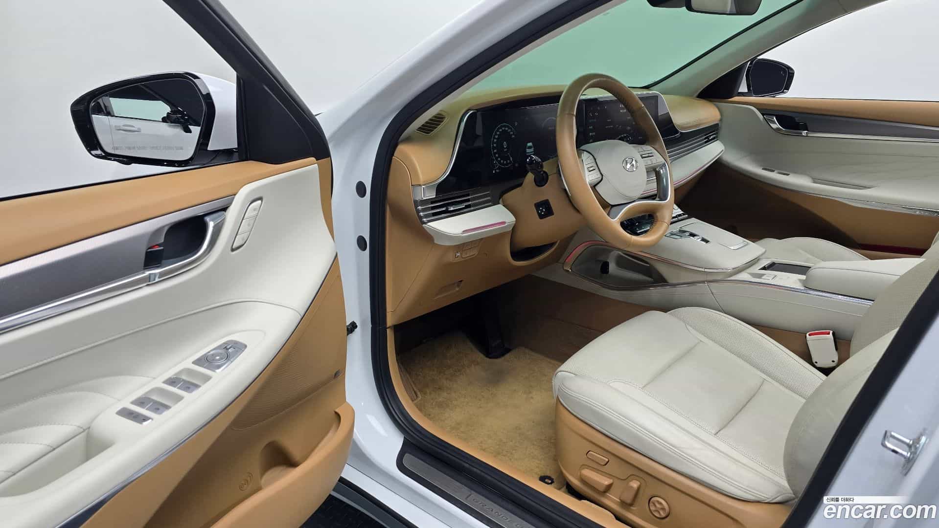 Grandeur Hyundai 2020.6-OPTION-015