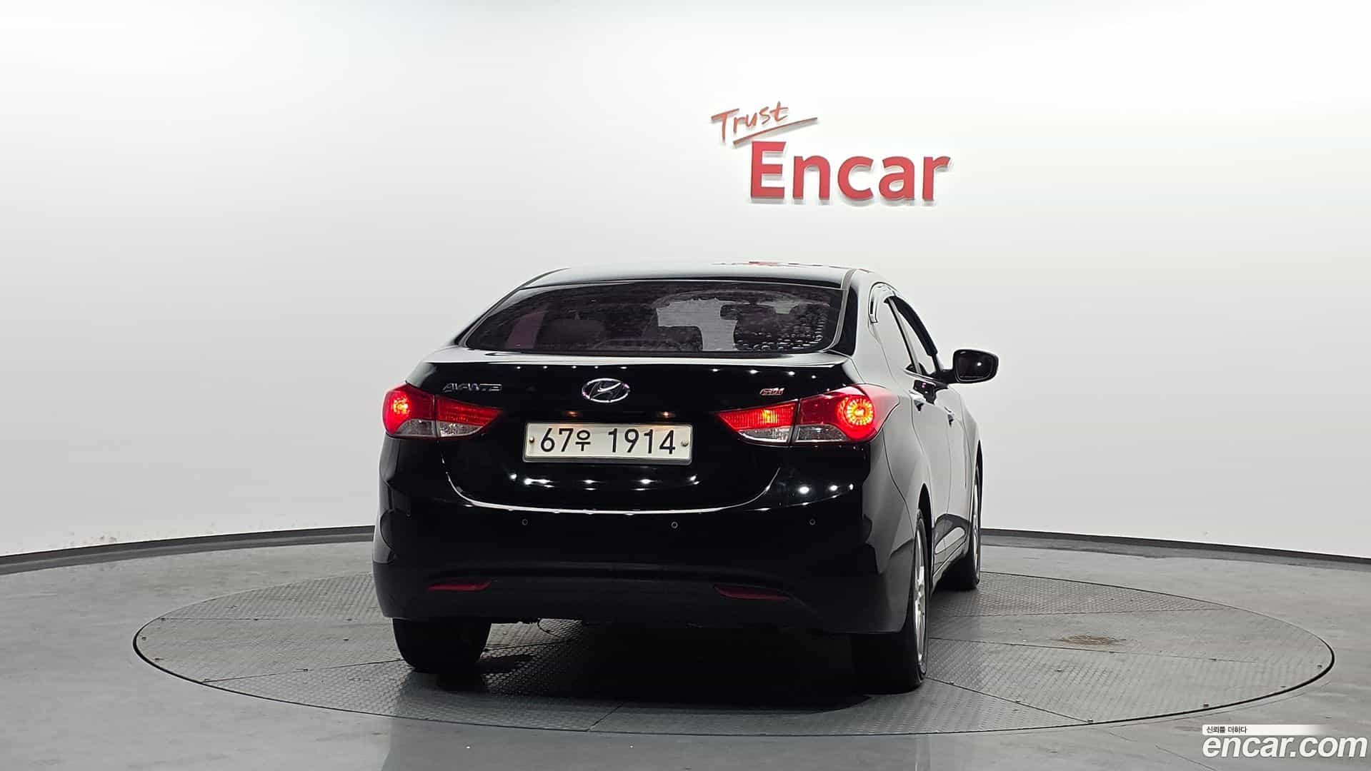 AVANTE Hyundai 2013.0-OUTER-004