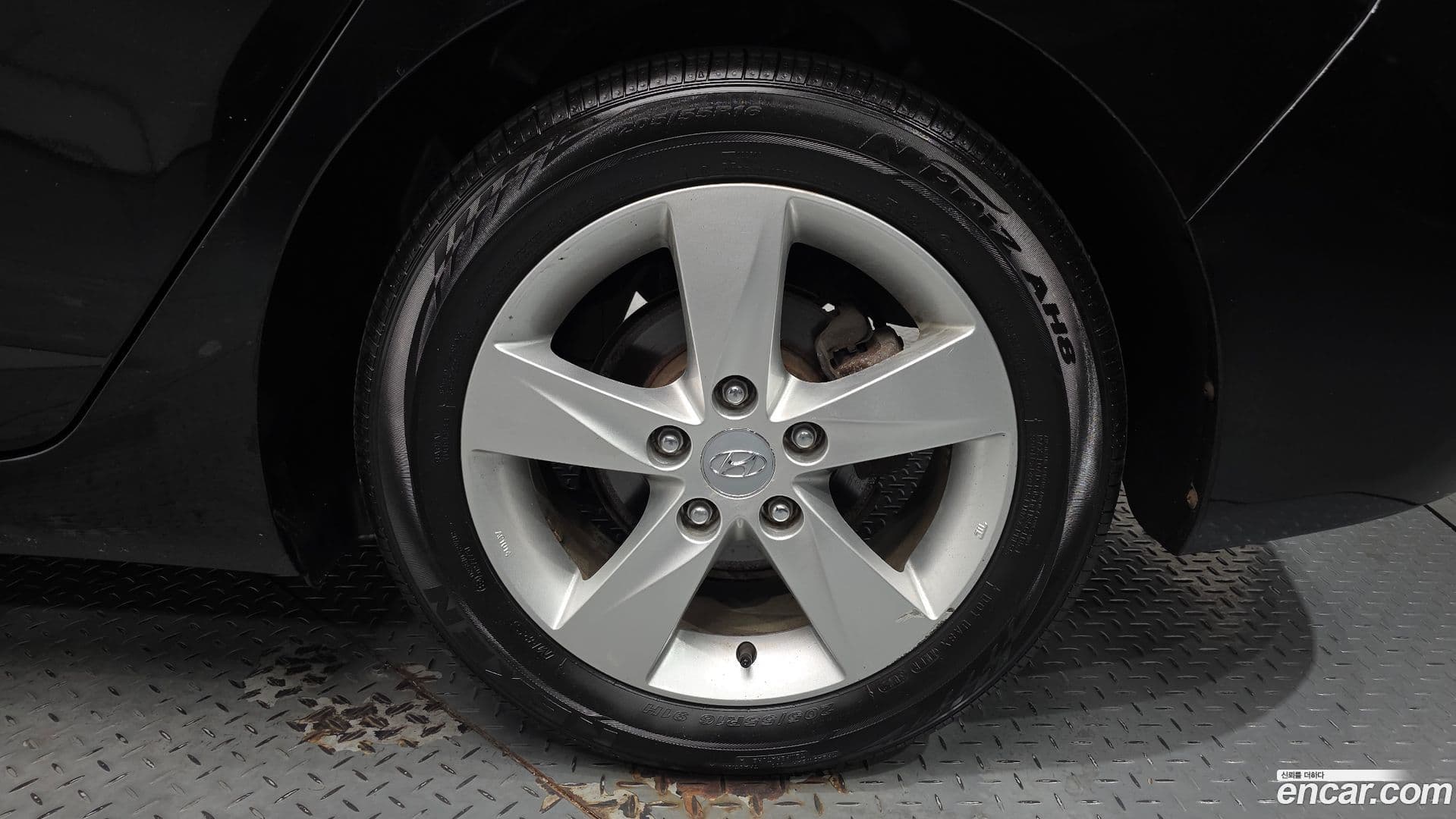 Main__Slider__Photo:AVANTE Hyundai 2013.0-4