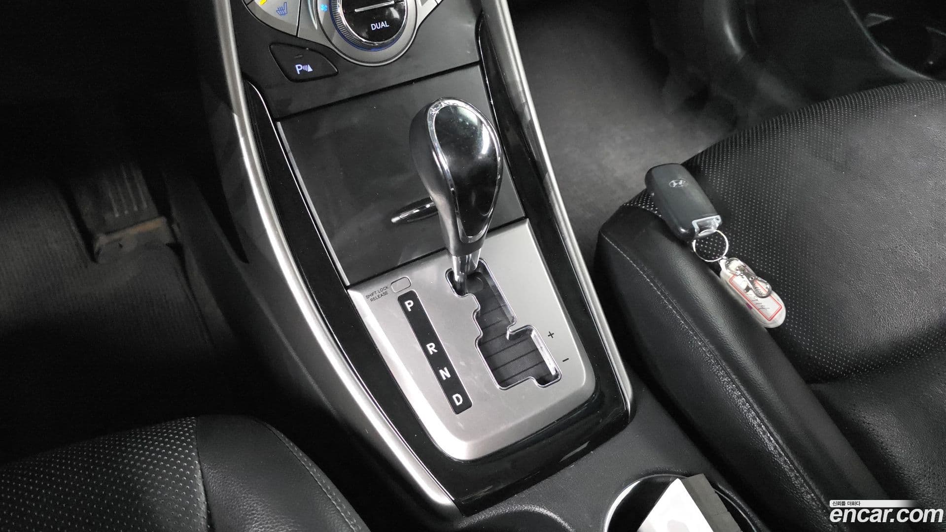 Main__Slider__Photo:AVANTE Hyundai 2013.0-8