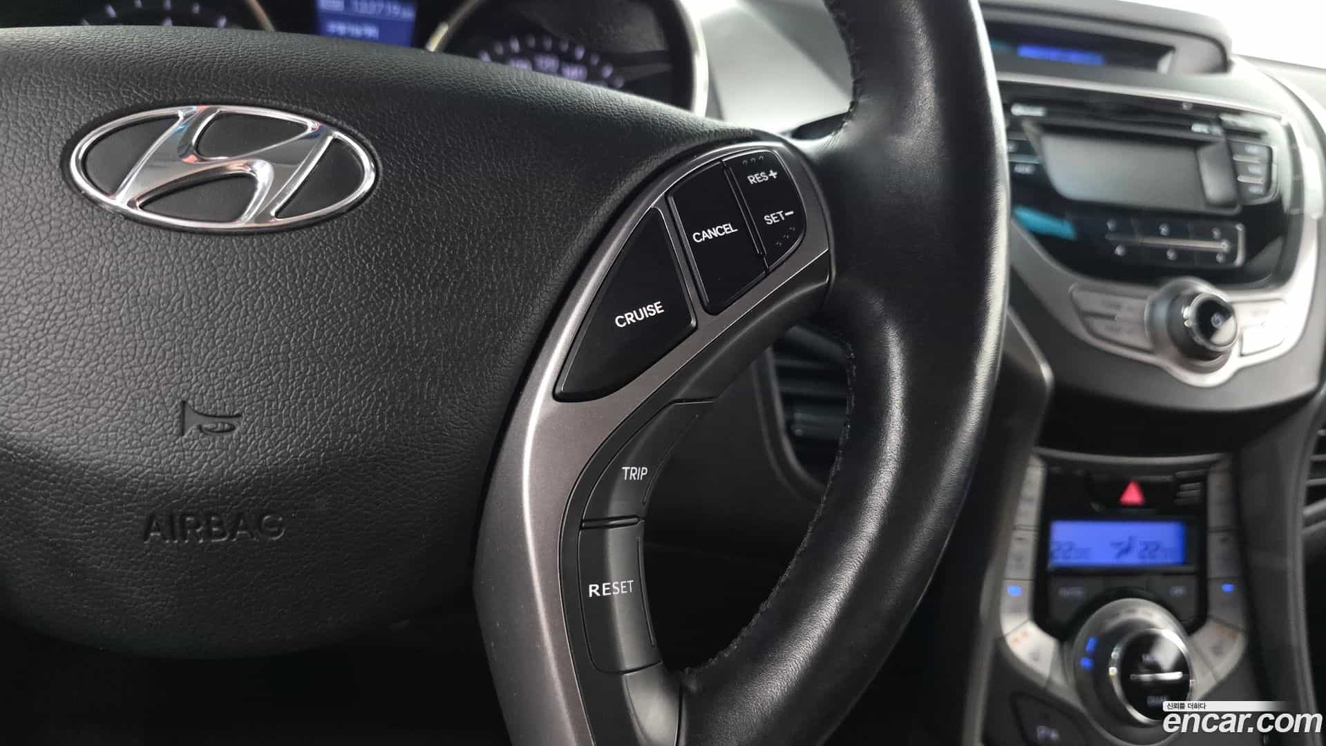 AVANTE Hyundai 2013.0-OPTION-019