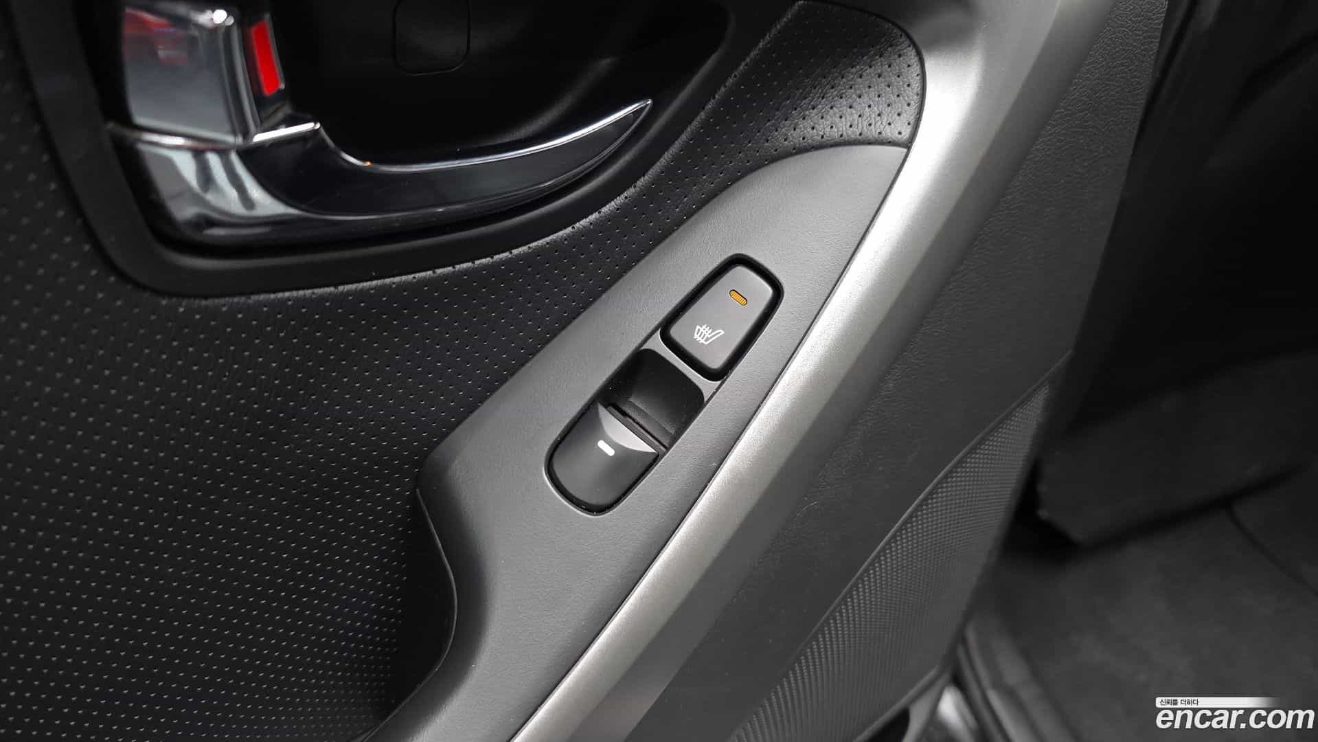 AVANTE Hyundai 2013.0-OPTION-023