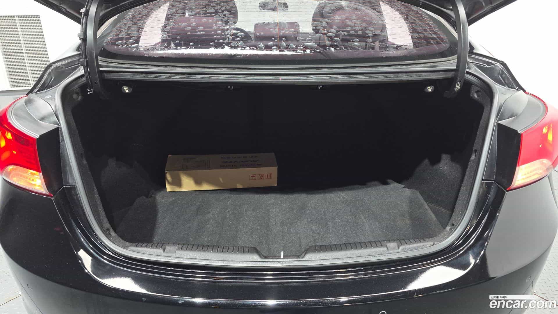 AVANTE Hyundai 2013.0-OPTION-024