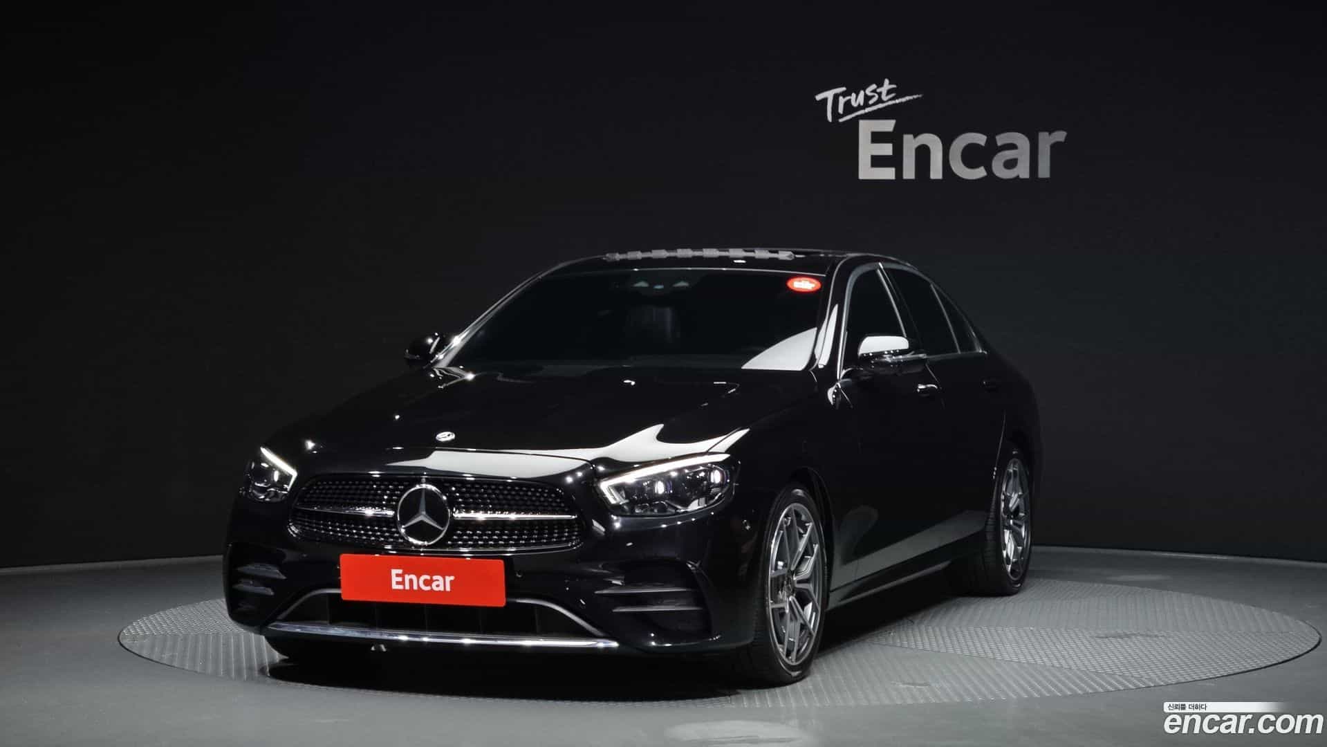 E-Class Mercedes-Benz 2022.6-OUTER-001