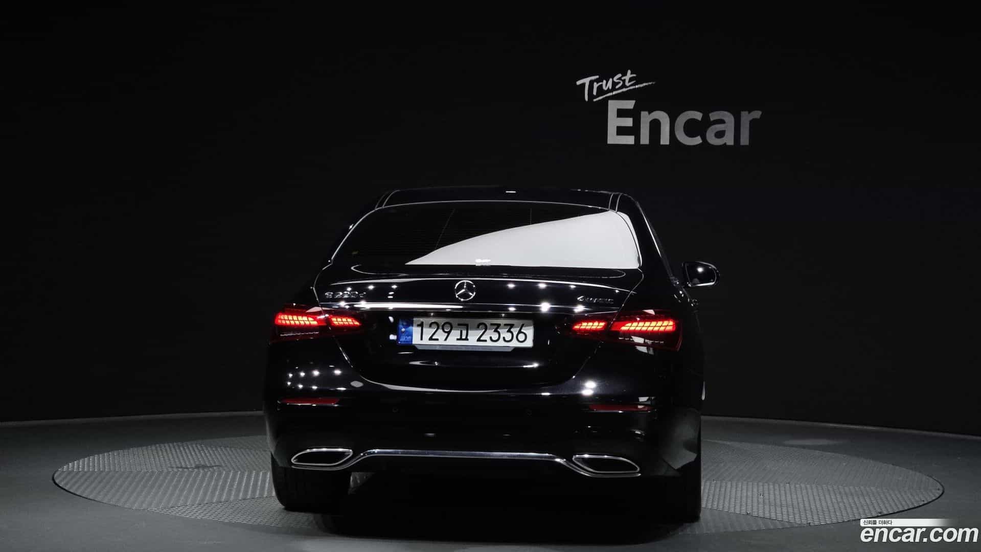 E-Class Mercedes-Benz 2022.6-OUTER-004