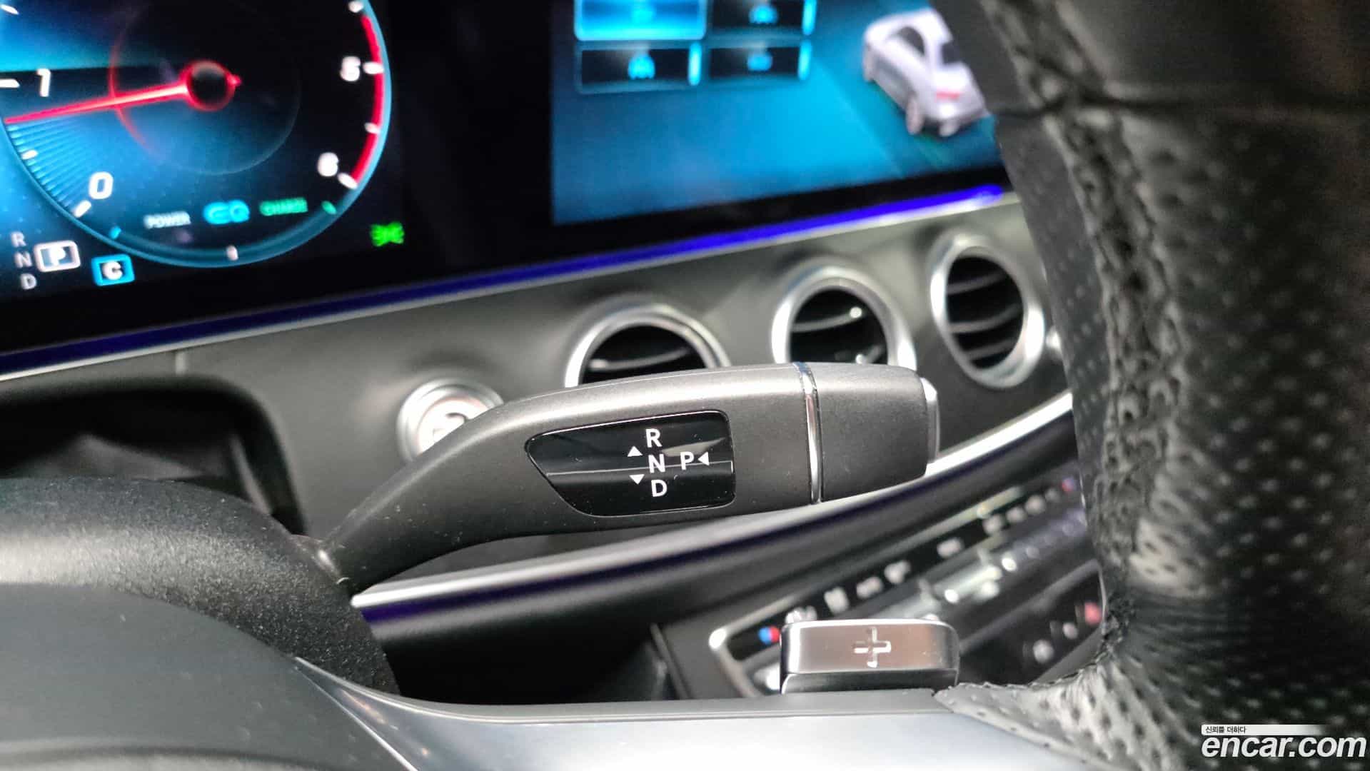 E-Class Mercedes-Benz 2022.6-INNER-009