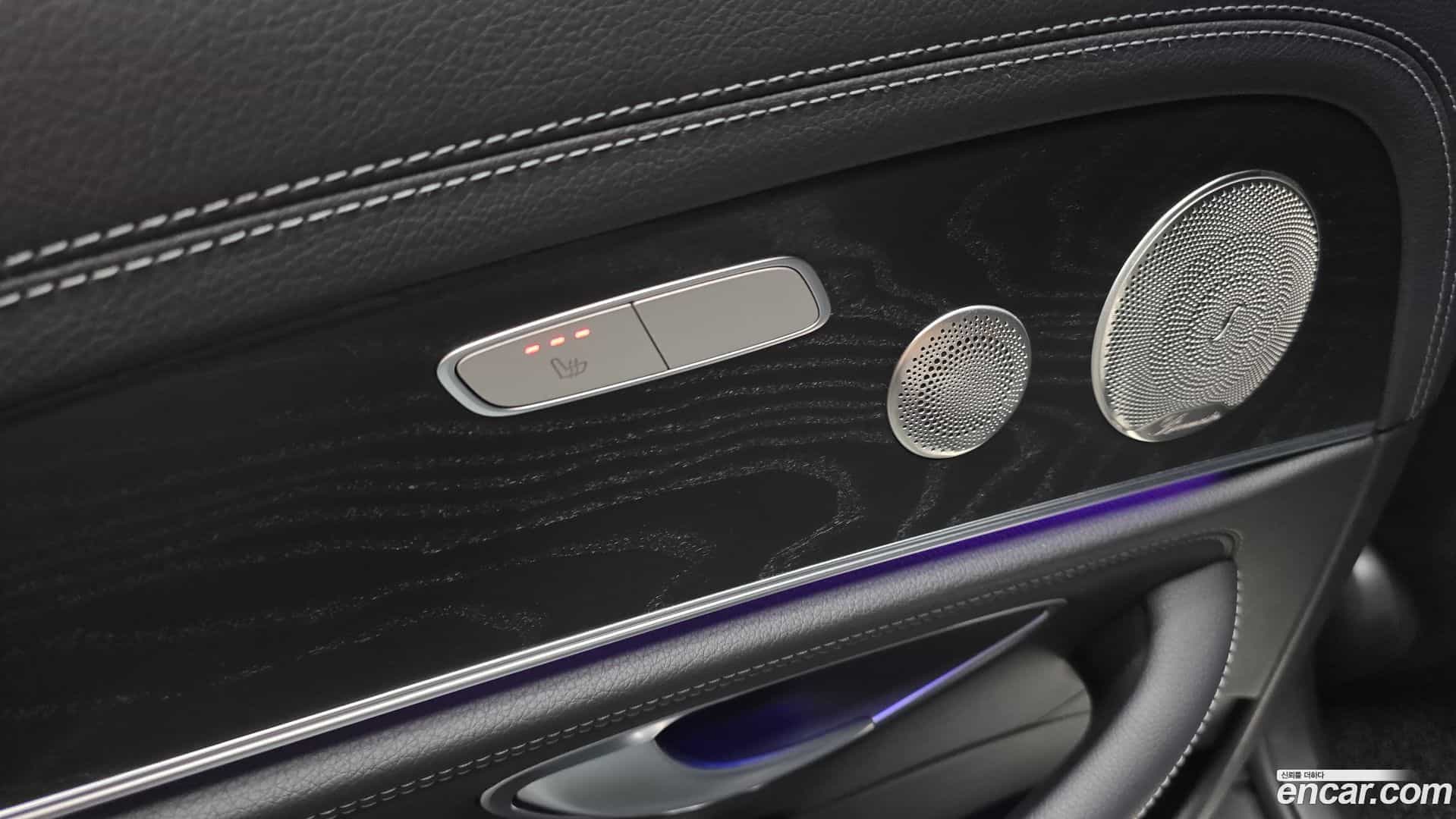 E-Class Mercedes-Benz 2022.6-OPTION-022