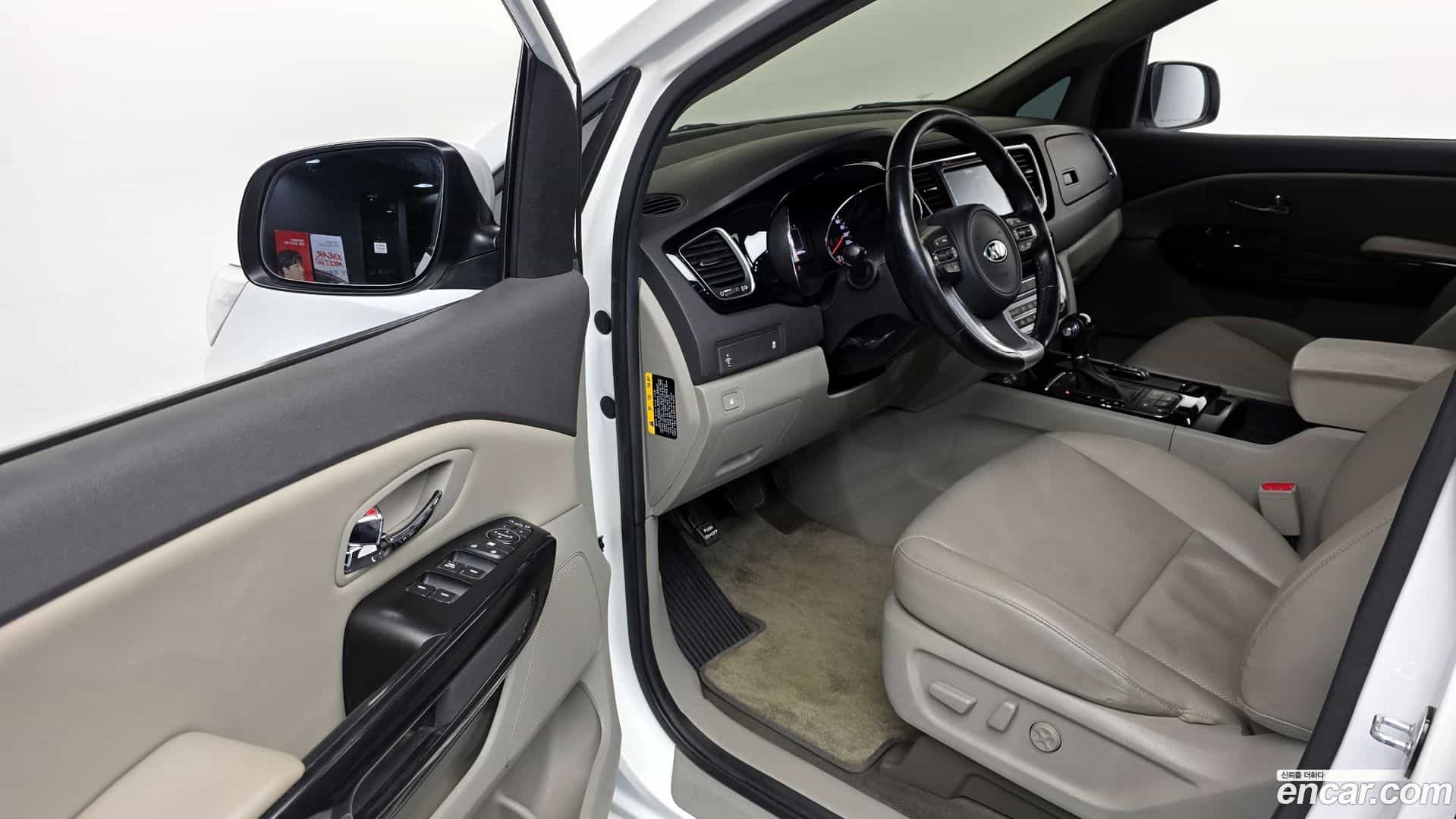 Canival Kia 2016.5-INNER-010