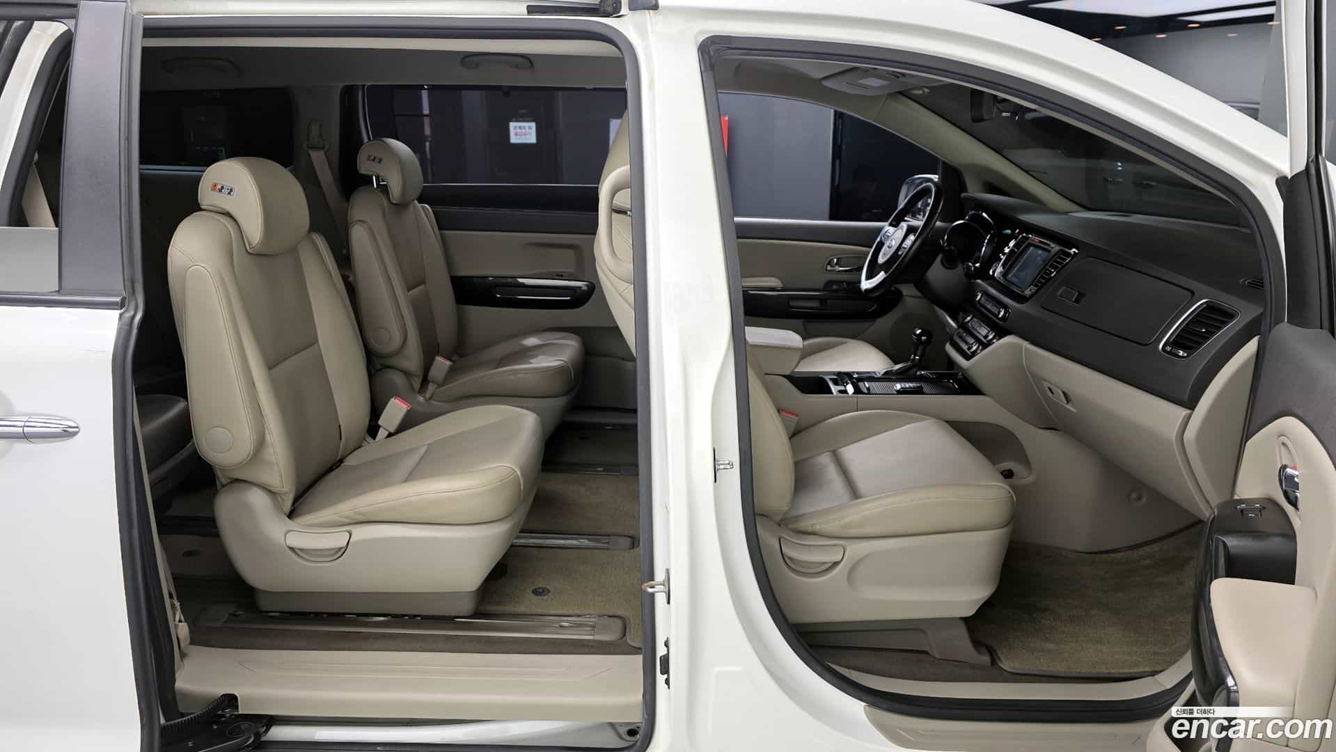 Canival Kia 2016.5-OPTION-024