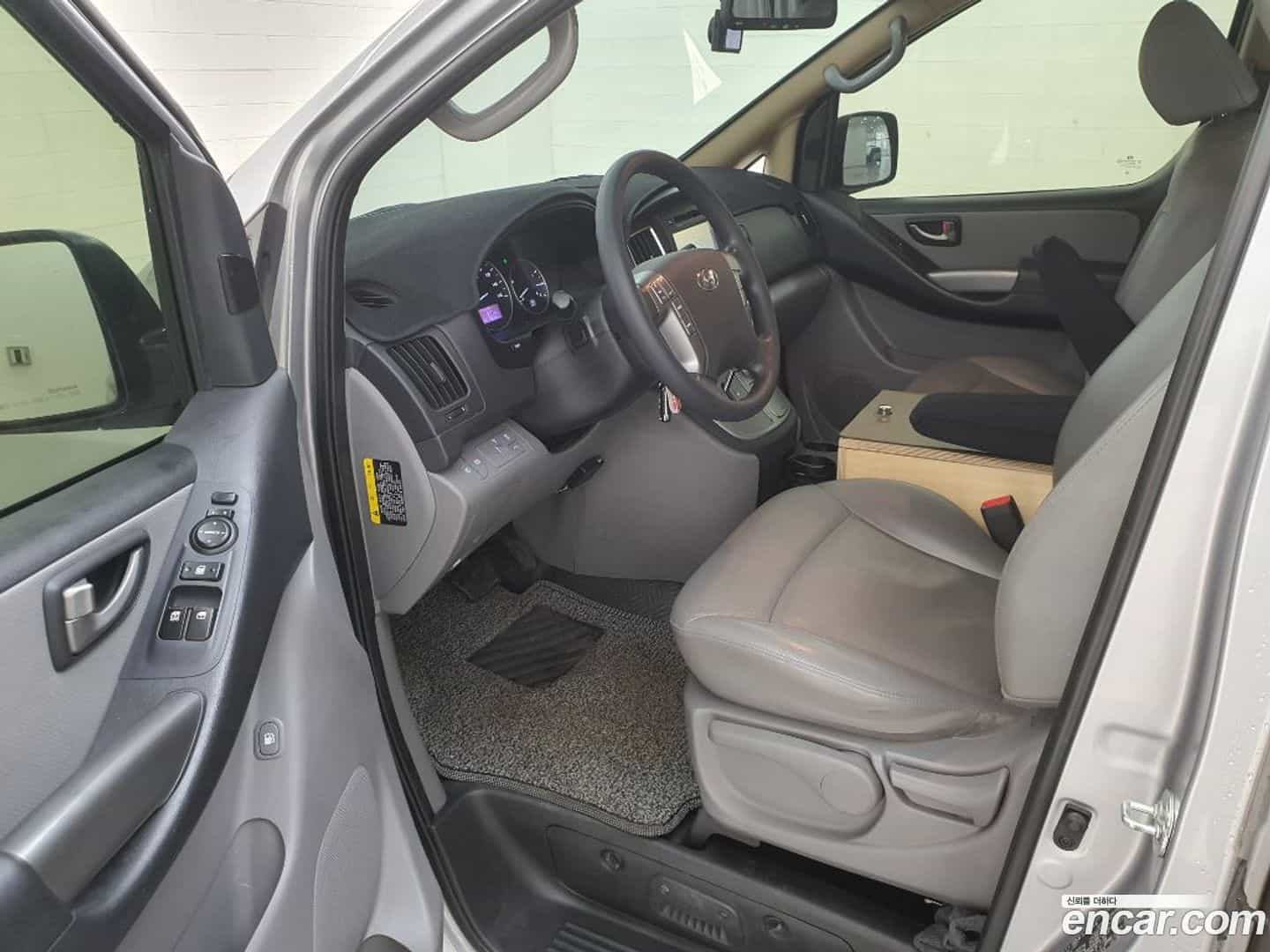 Starex Hyundai 2017.3-OPTION-018
