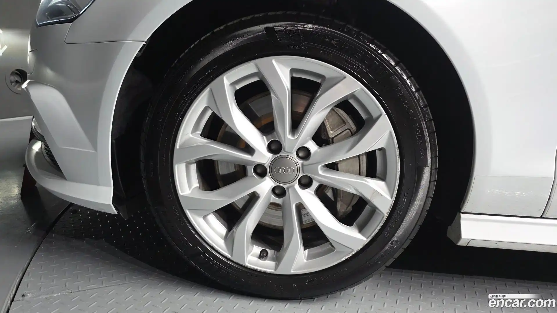A6 Audi 2018.11-OUTER-005