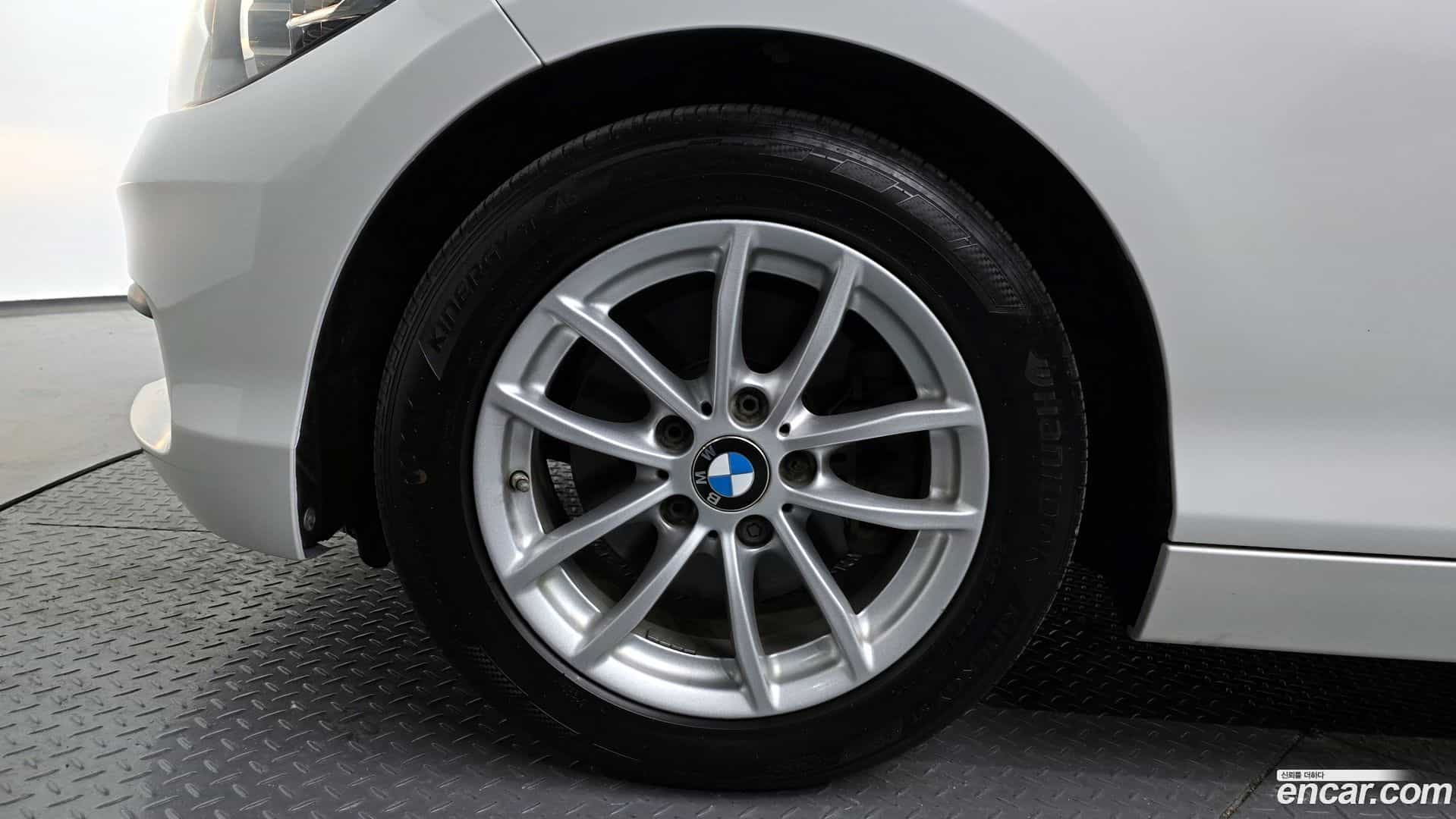 1-Series BMW 2017.4-OUTER-005