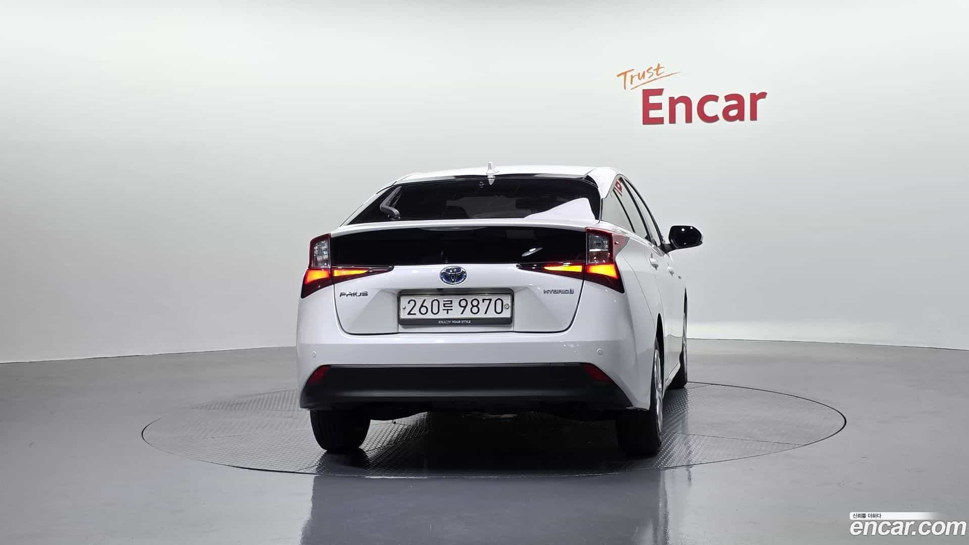 Prius Toyota 2019.11-OUTER-004