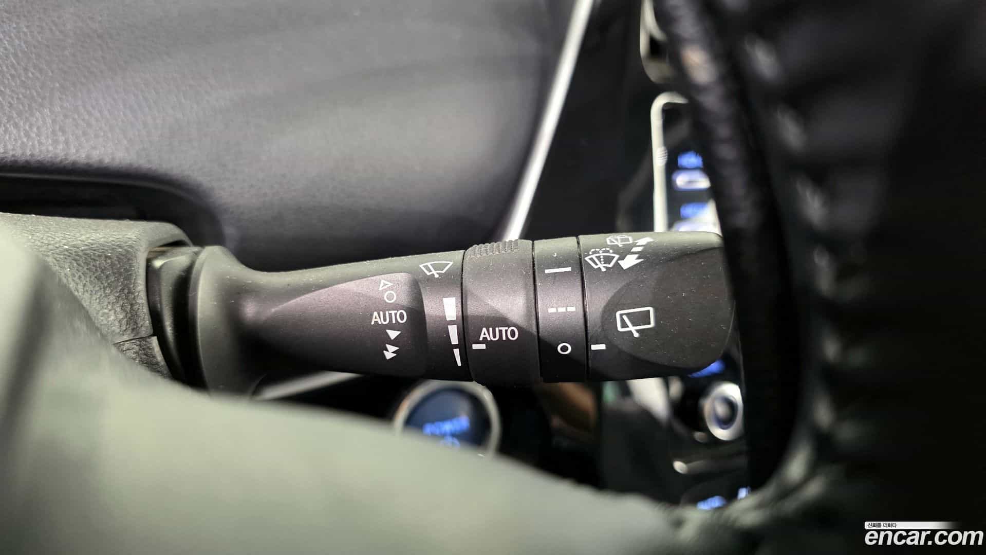 Prius Toyota 2019.11-OPTION-023