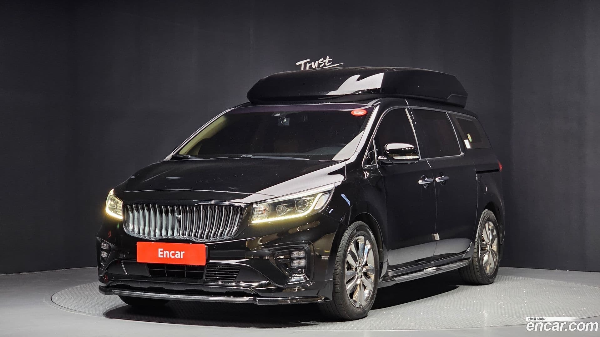 Main__Slider__Photo:Canival Kia 2016.8-0