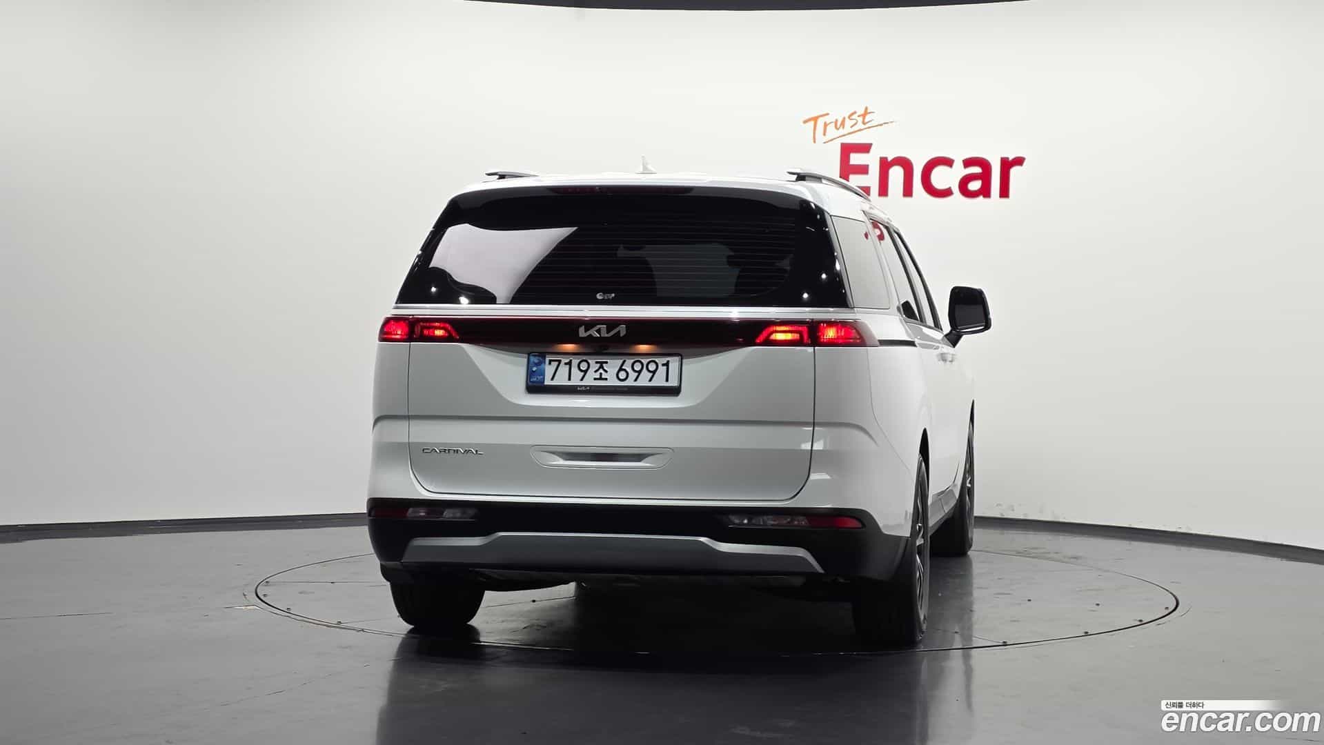 Canival Kia 2022.2-OUTER-004