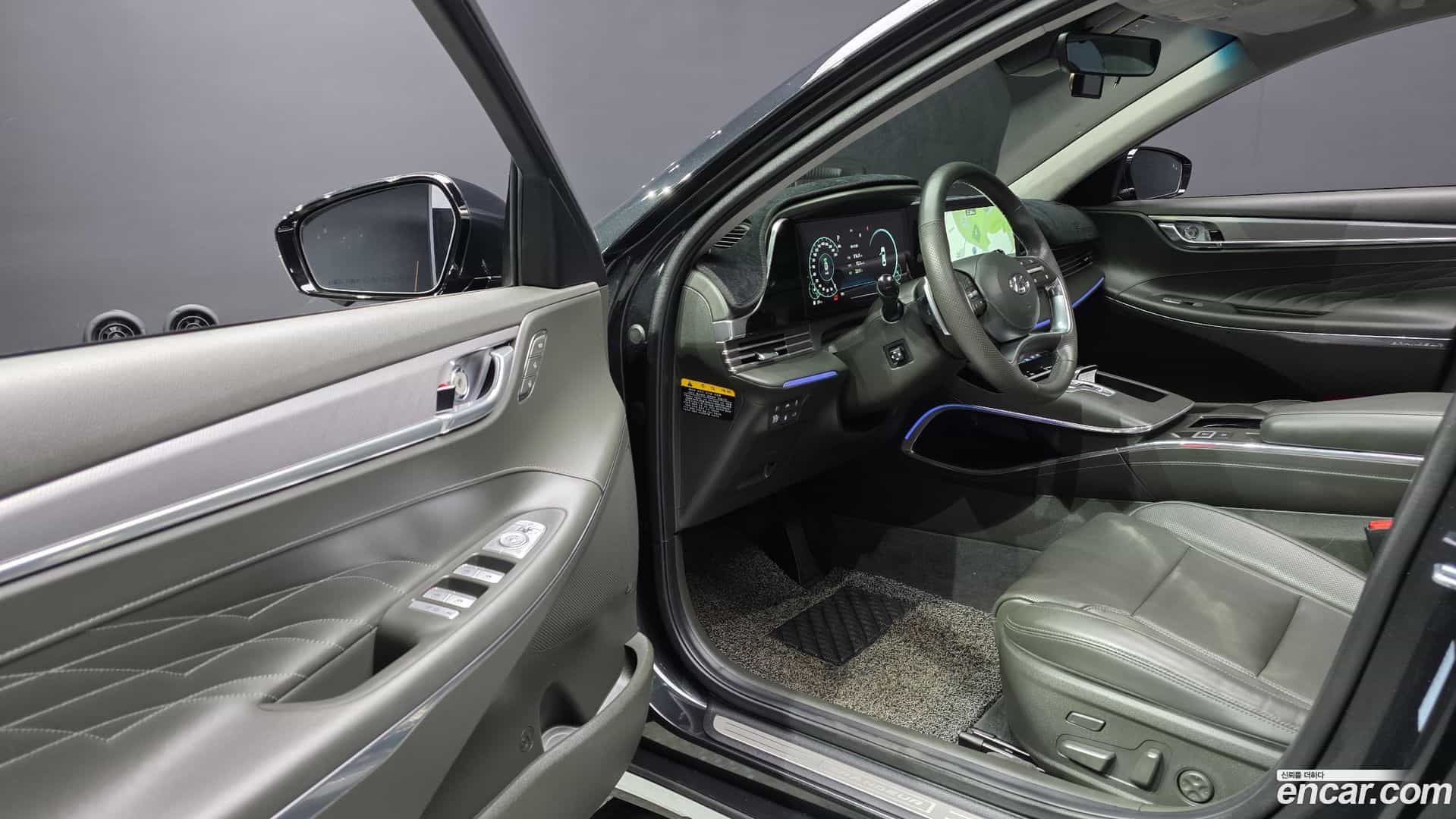 Grandeur Hyundai 2020.3-INNER-010