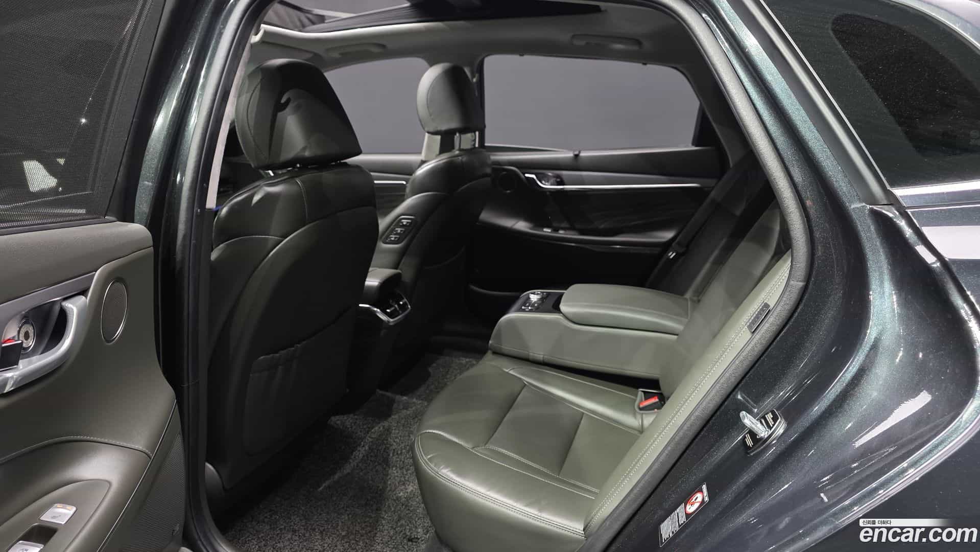 Grandeur Hyundai 2020.3-OPTION-015
