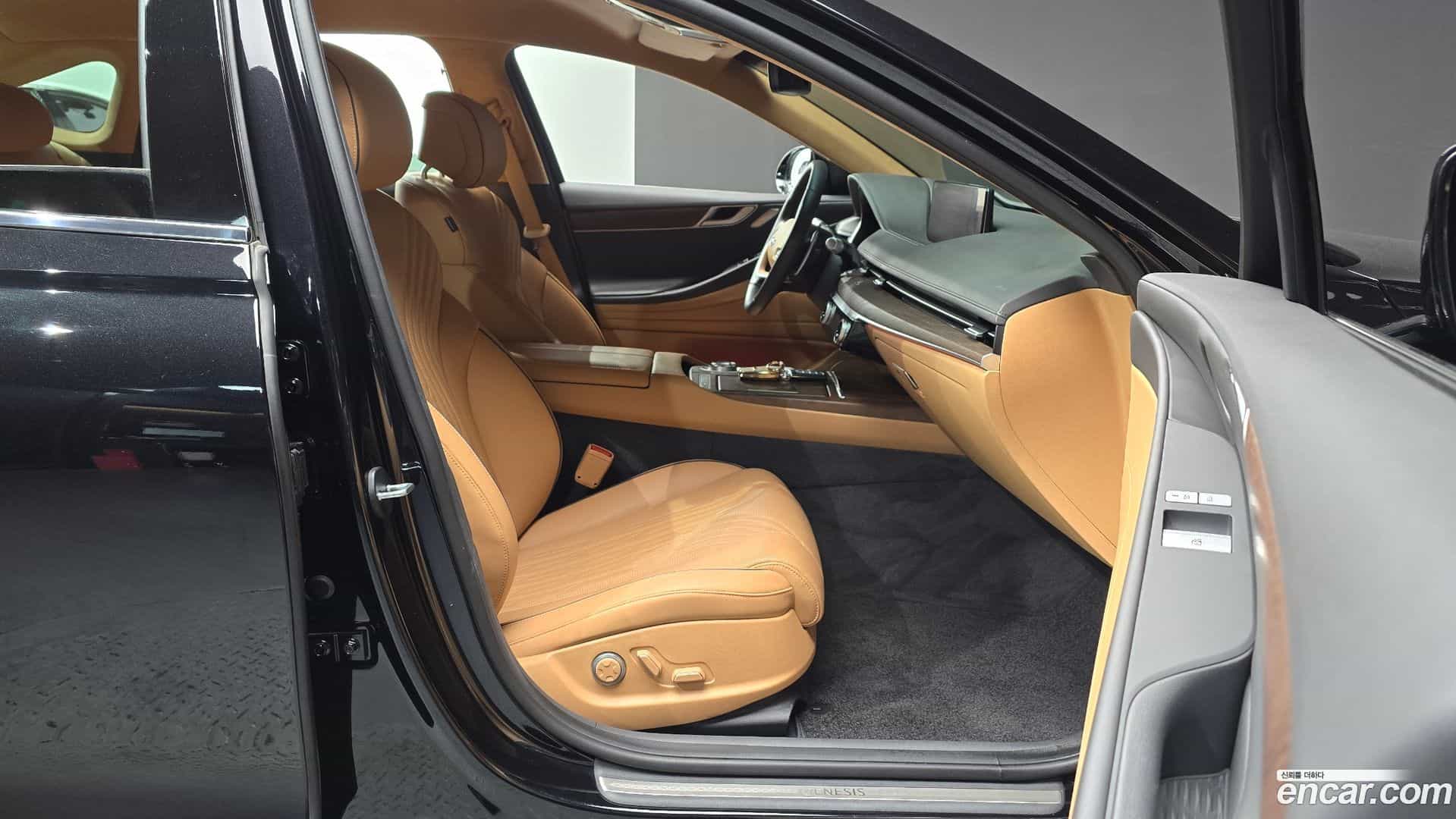 G80 Genesis 2021.2-OPTION-015