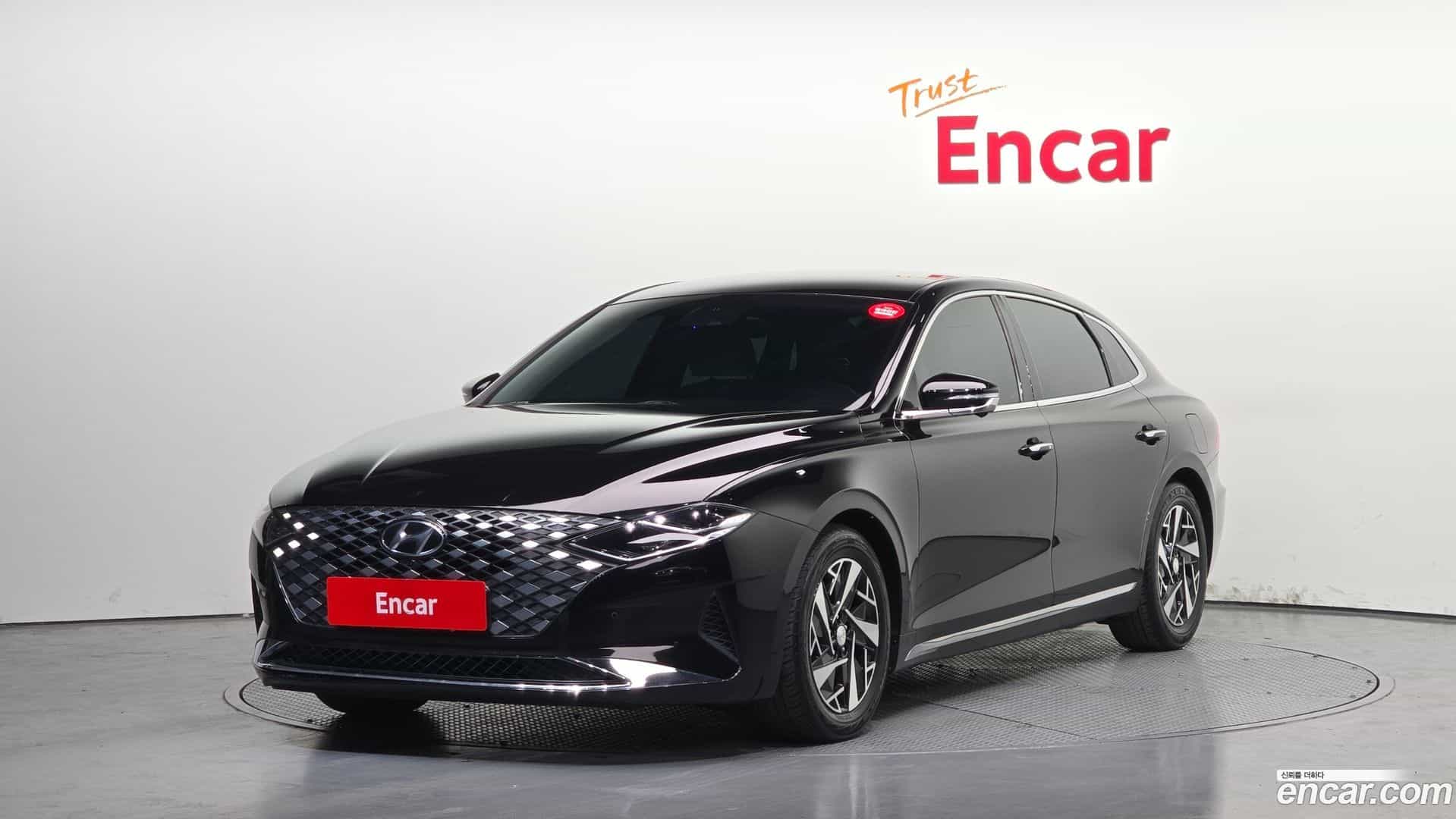 Grandeur Hyundai 2022.1-OUTER-001