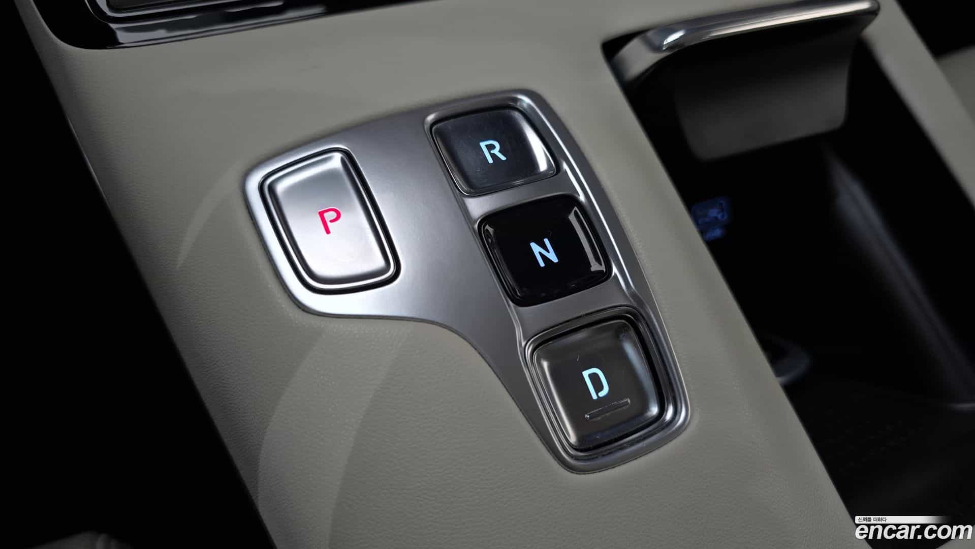 Grandeur Hyundai 2022.1-INNER-009