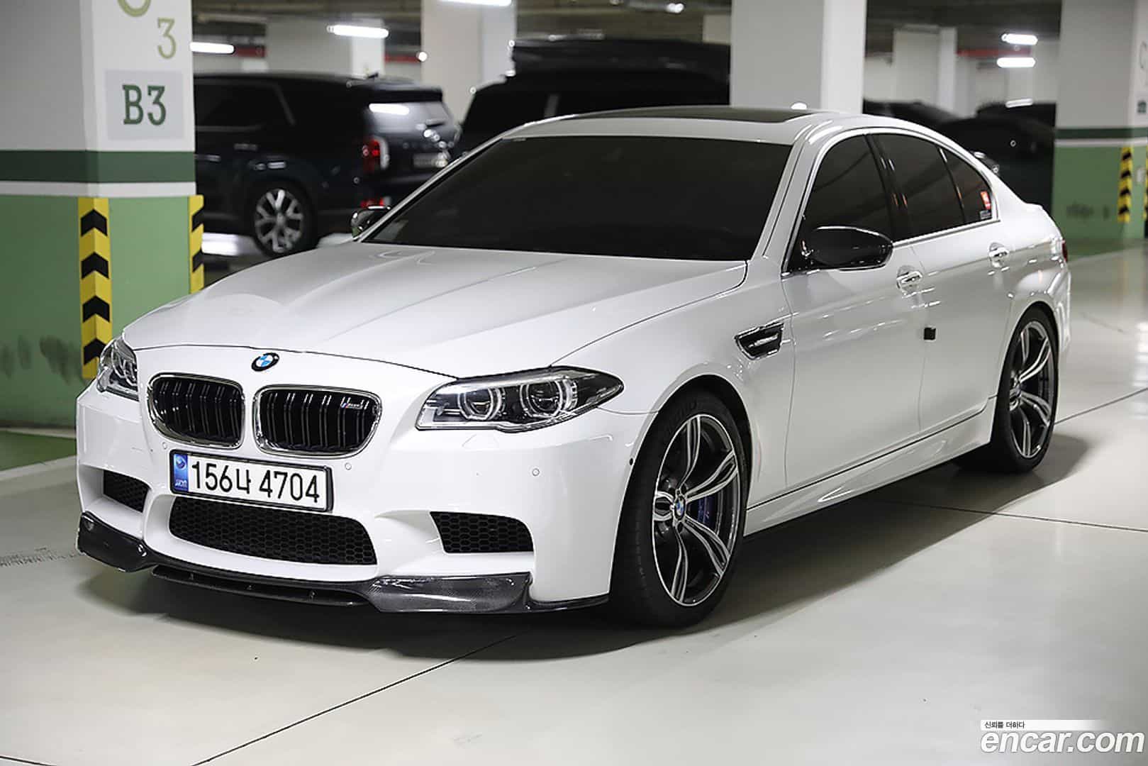 M5 BMW 2014.9-OUTER-001