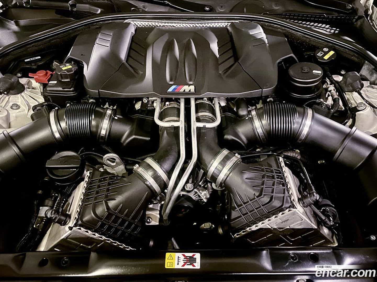 M5 BMW 2014.9-OUTER-006