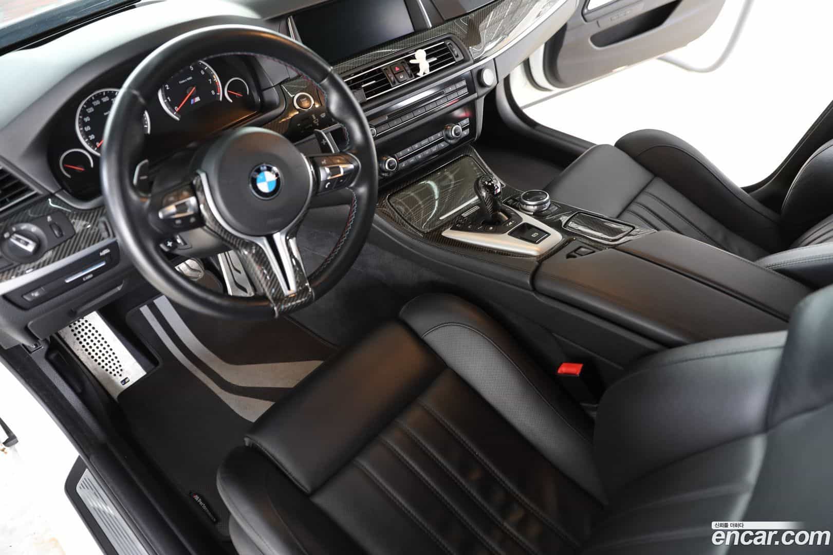M5 BMW 2014.9-INNER-007