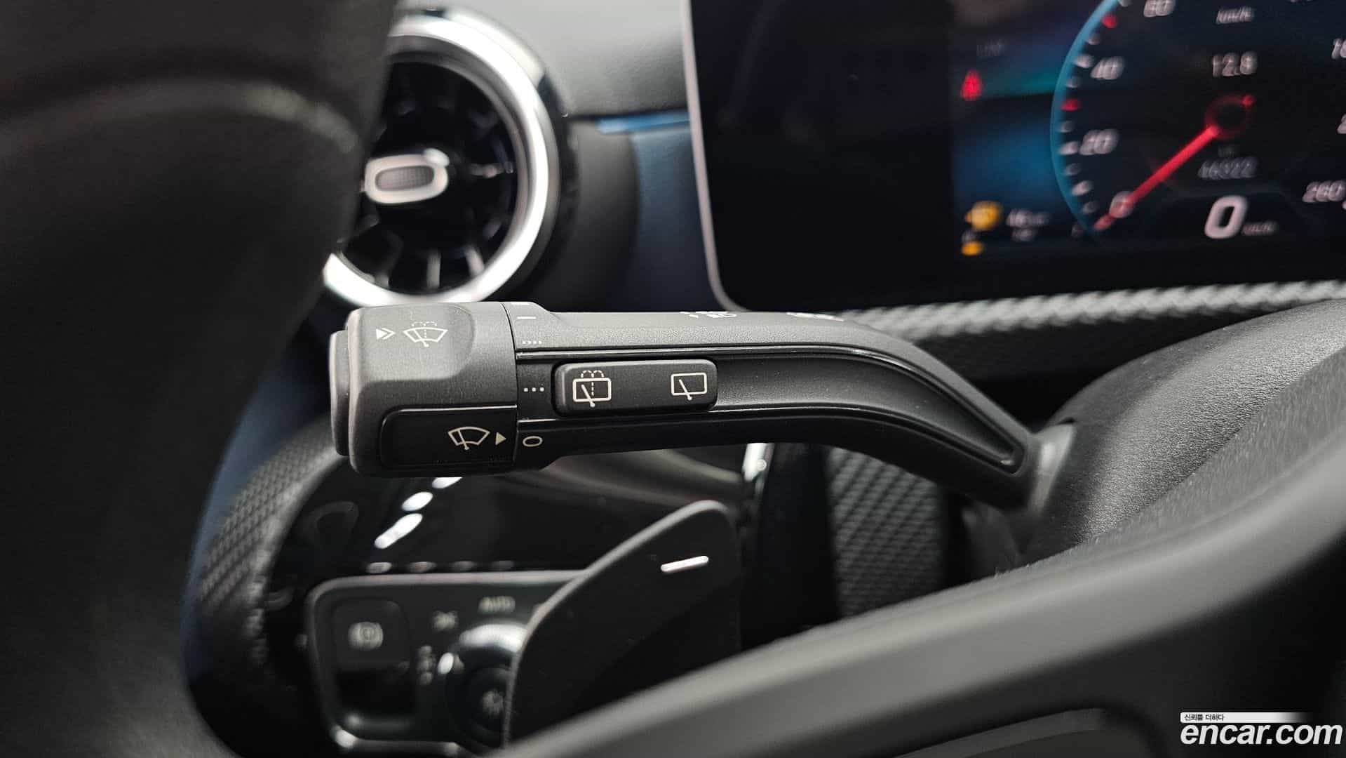 A-Class Mercedes-Benz 2019.9-OPTION-023