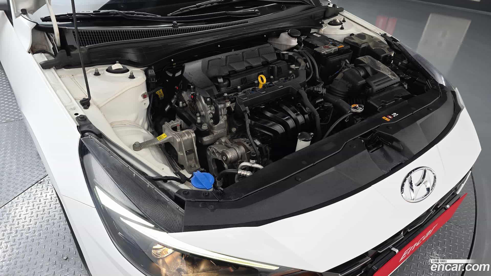 AVANTE Hyundai 2022.4-OUTER-006