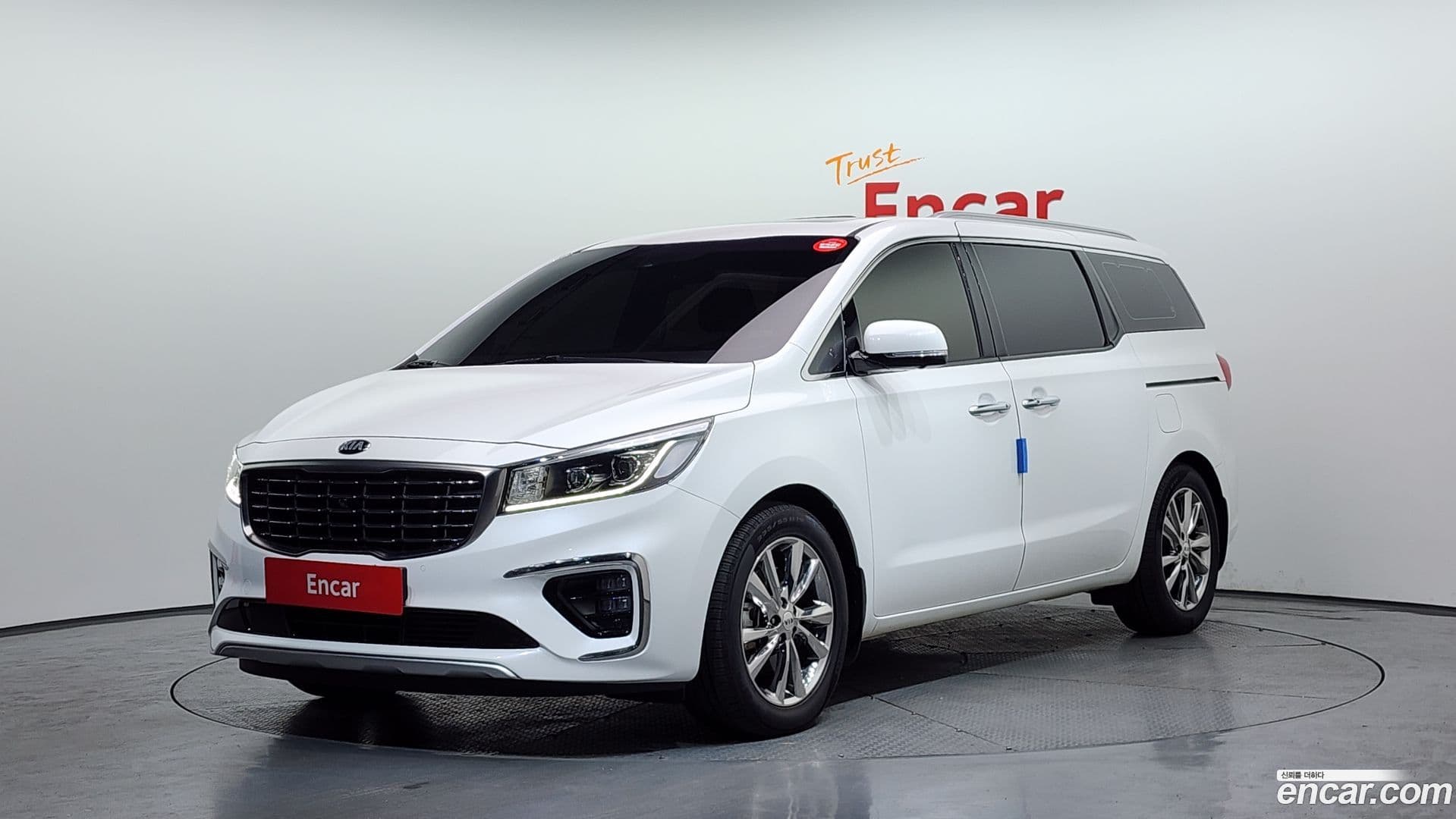 Main__Slider__Photo:Canival Kia 2019.0-0