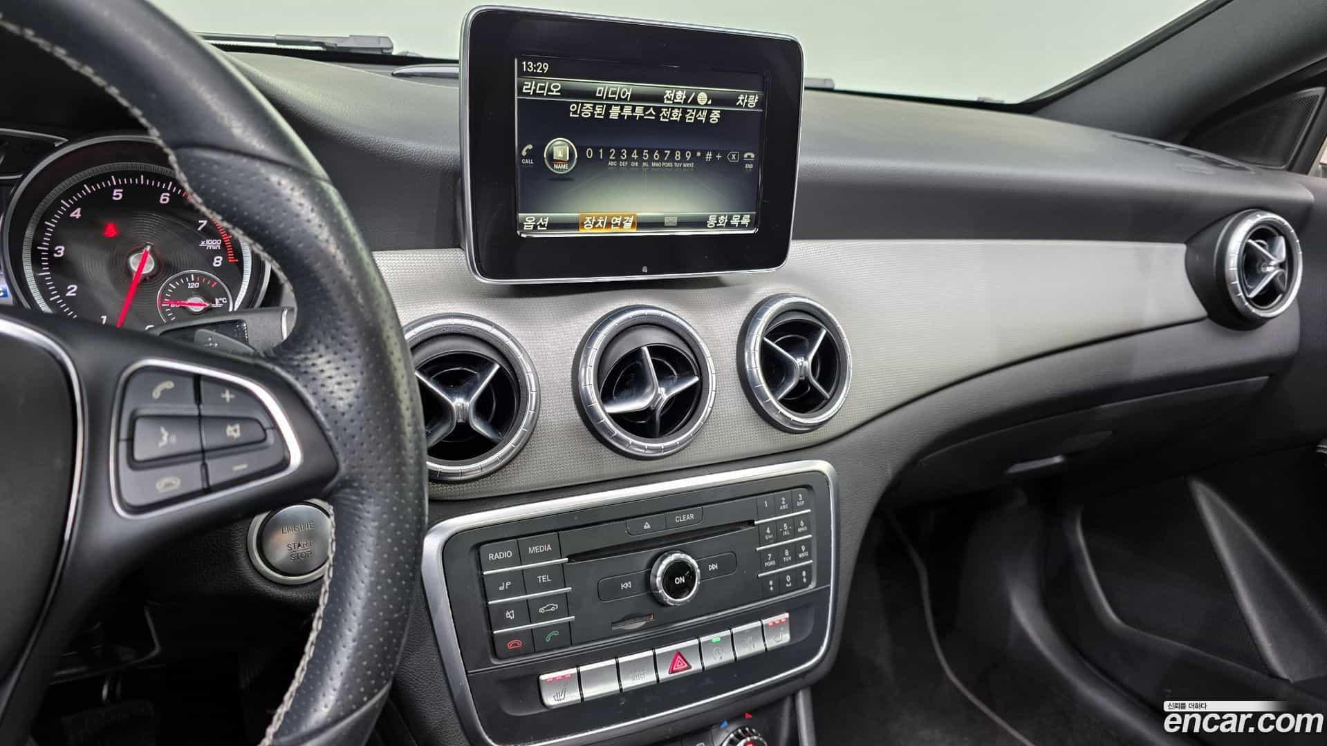 CLA-Class Mercedes-Benz 2017.3-OPTION-018