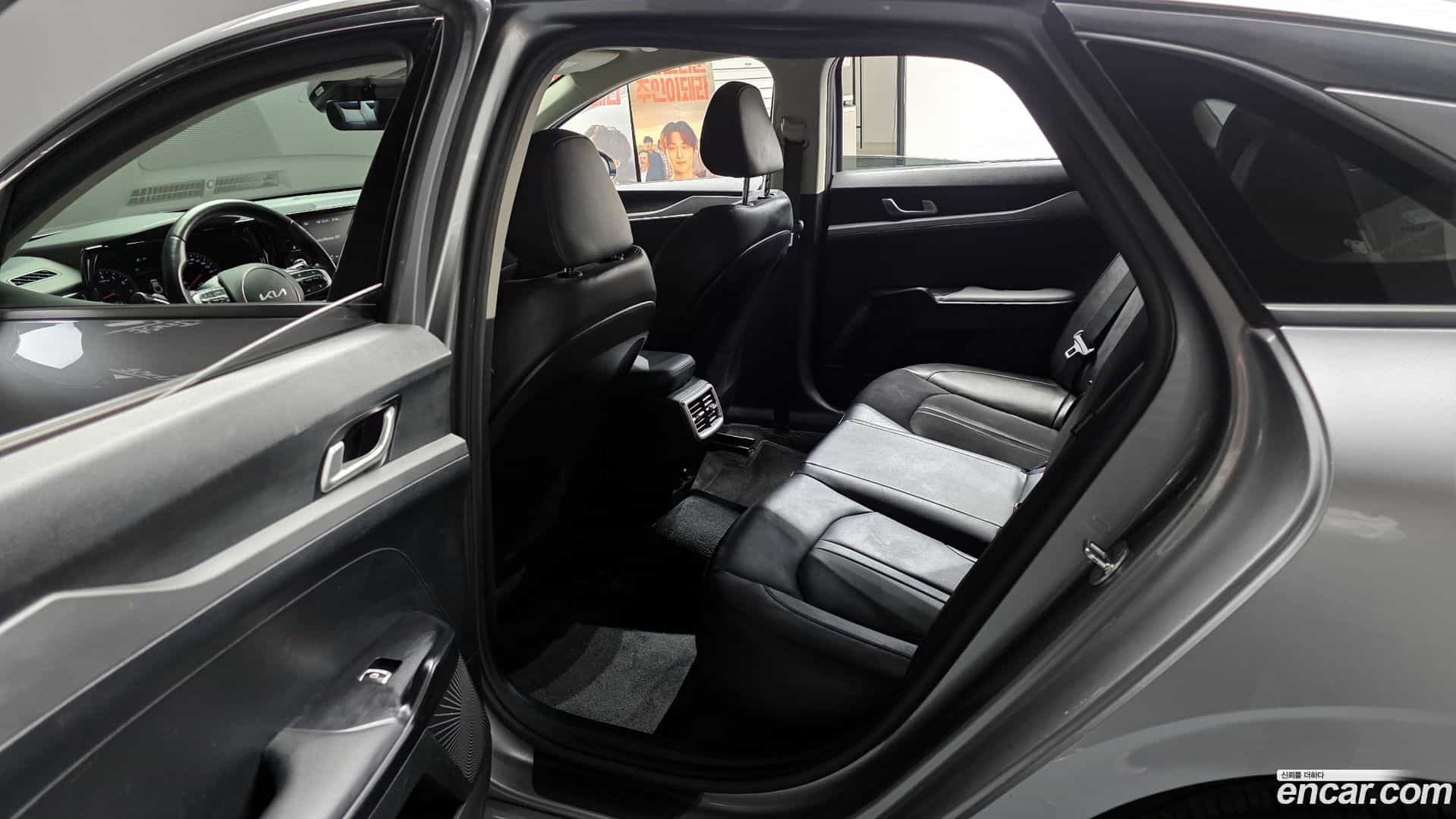 K5 Kia 2023.0-OPTION-015