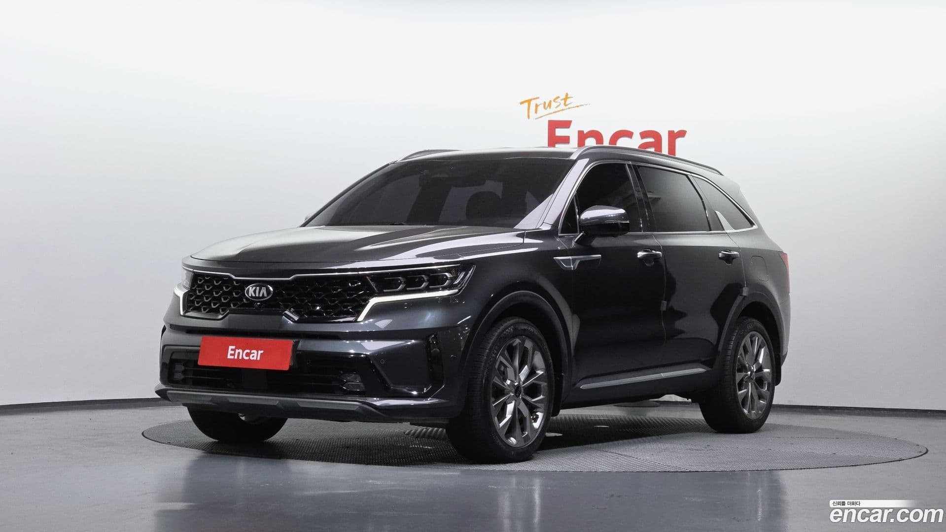 Main__Slider__Photo:Sorento Kia 2020.5-0