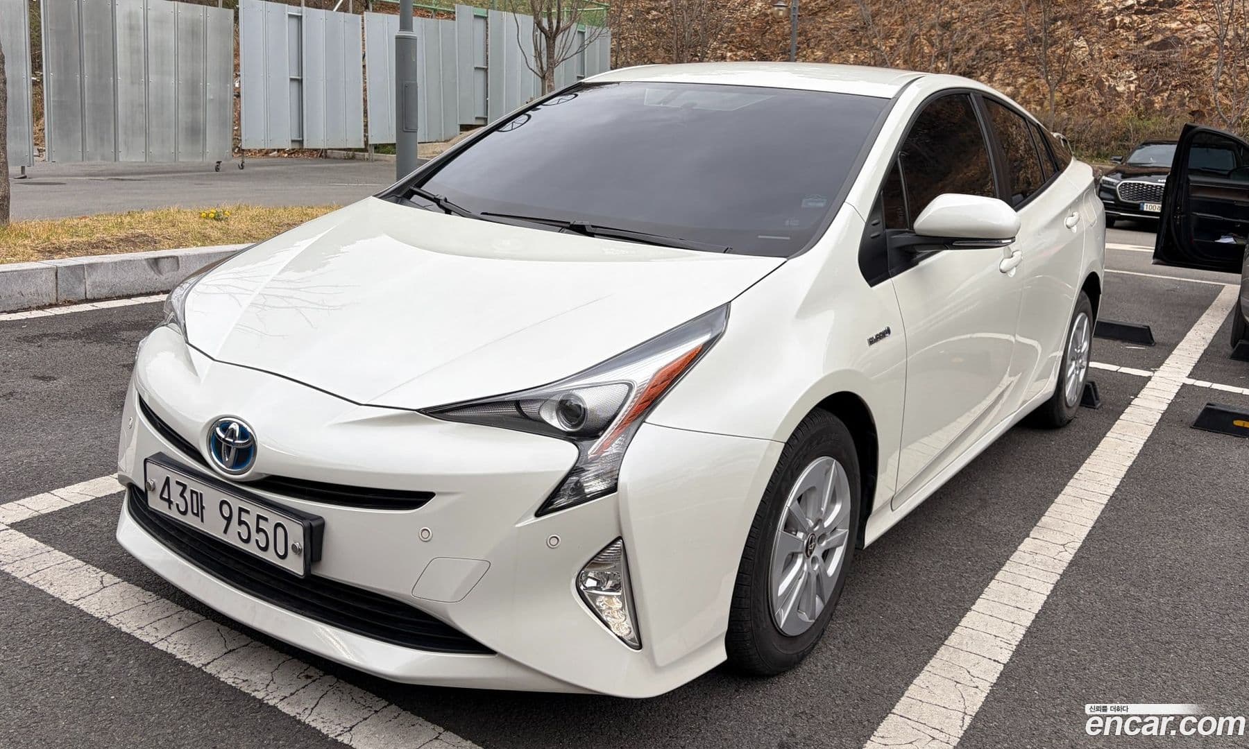 Main__Slider__Photo:Prius Toyota 2018.2-0