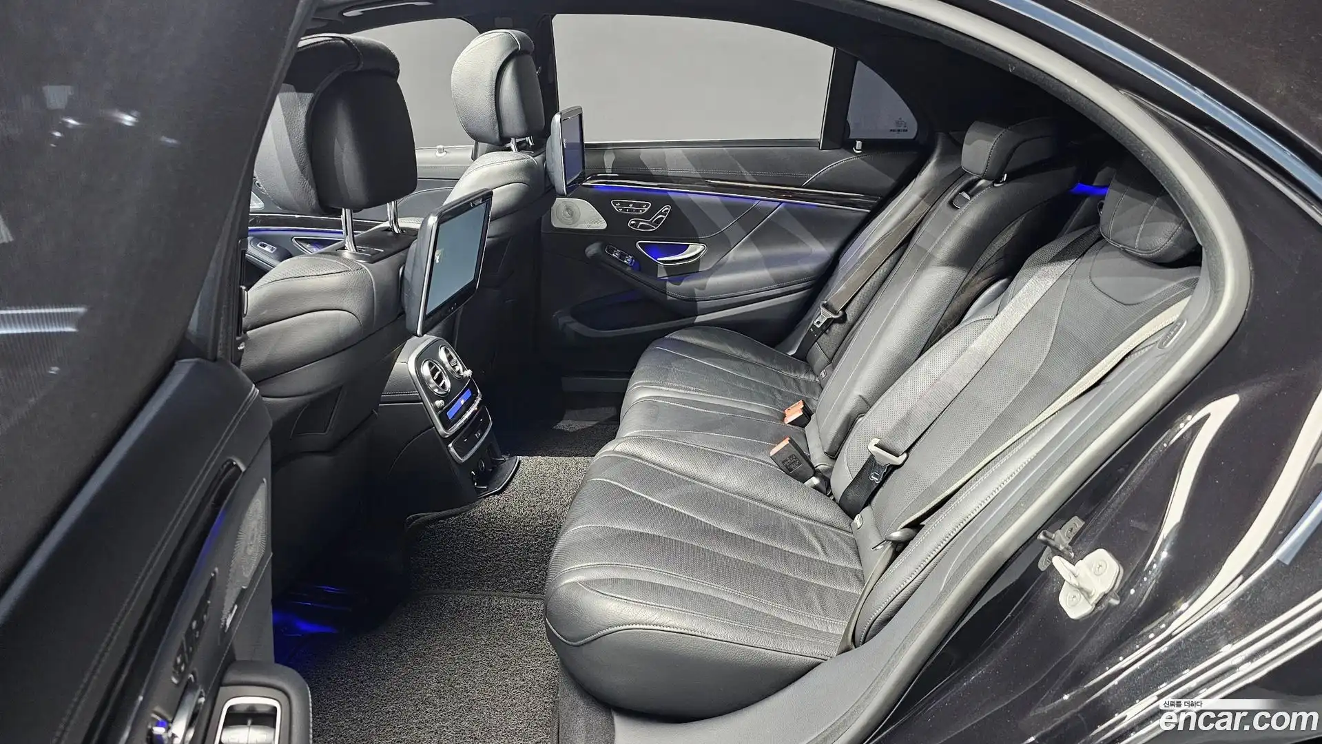 S-Class Mercedes-Benz 2015.8-OPTION-016