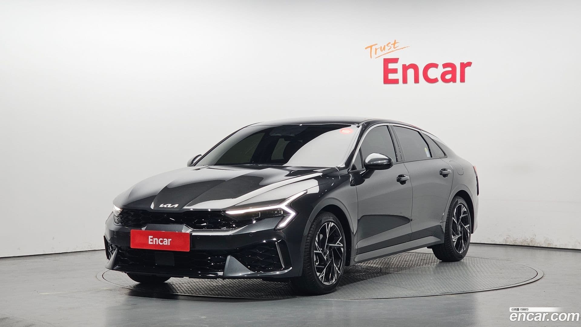 Main__Slider__Photo:K5 Kia 2025.4-0