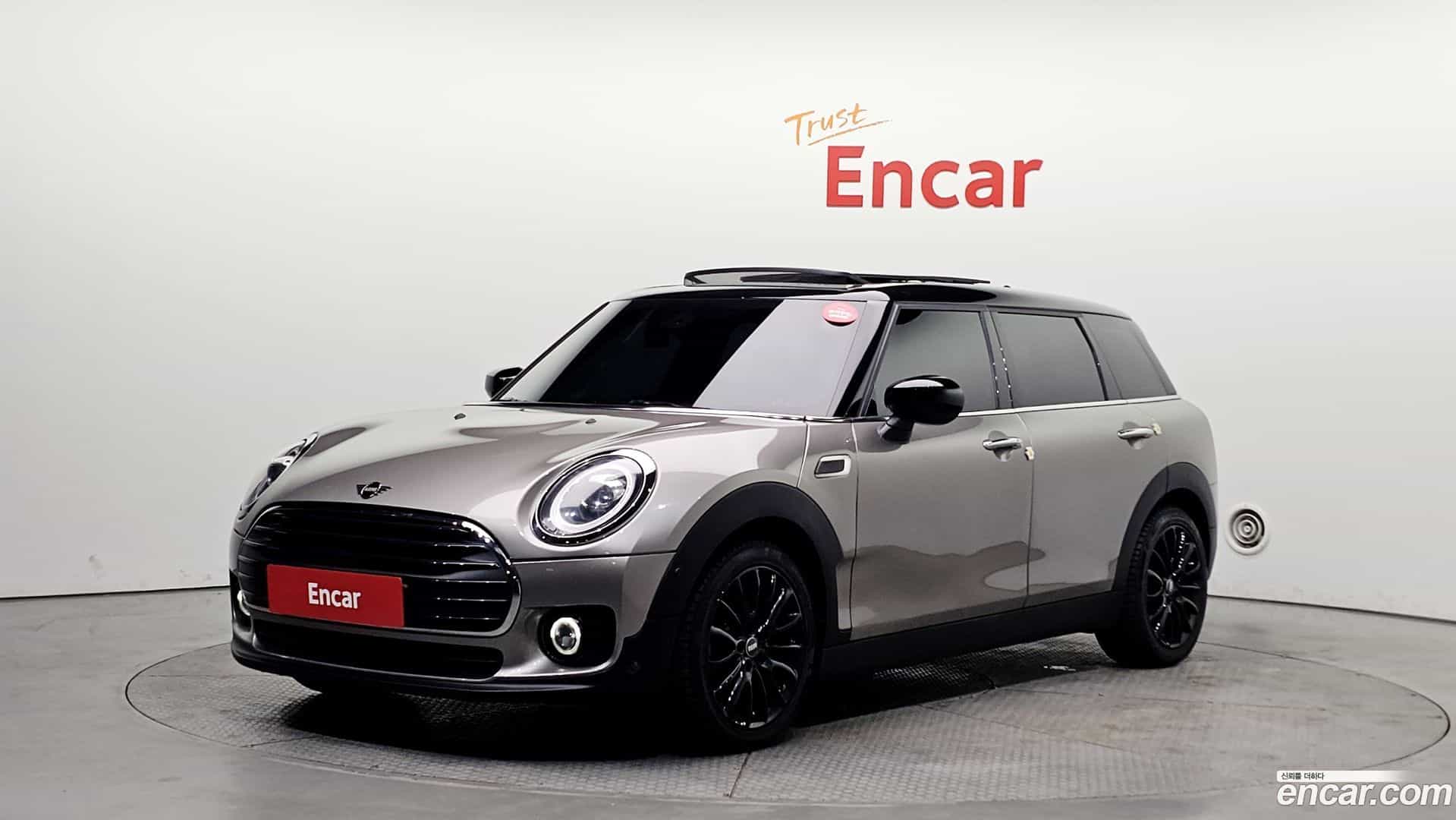 Clubman Mini 2020.10-OUTER-001