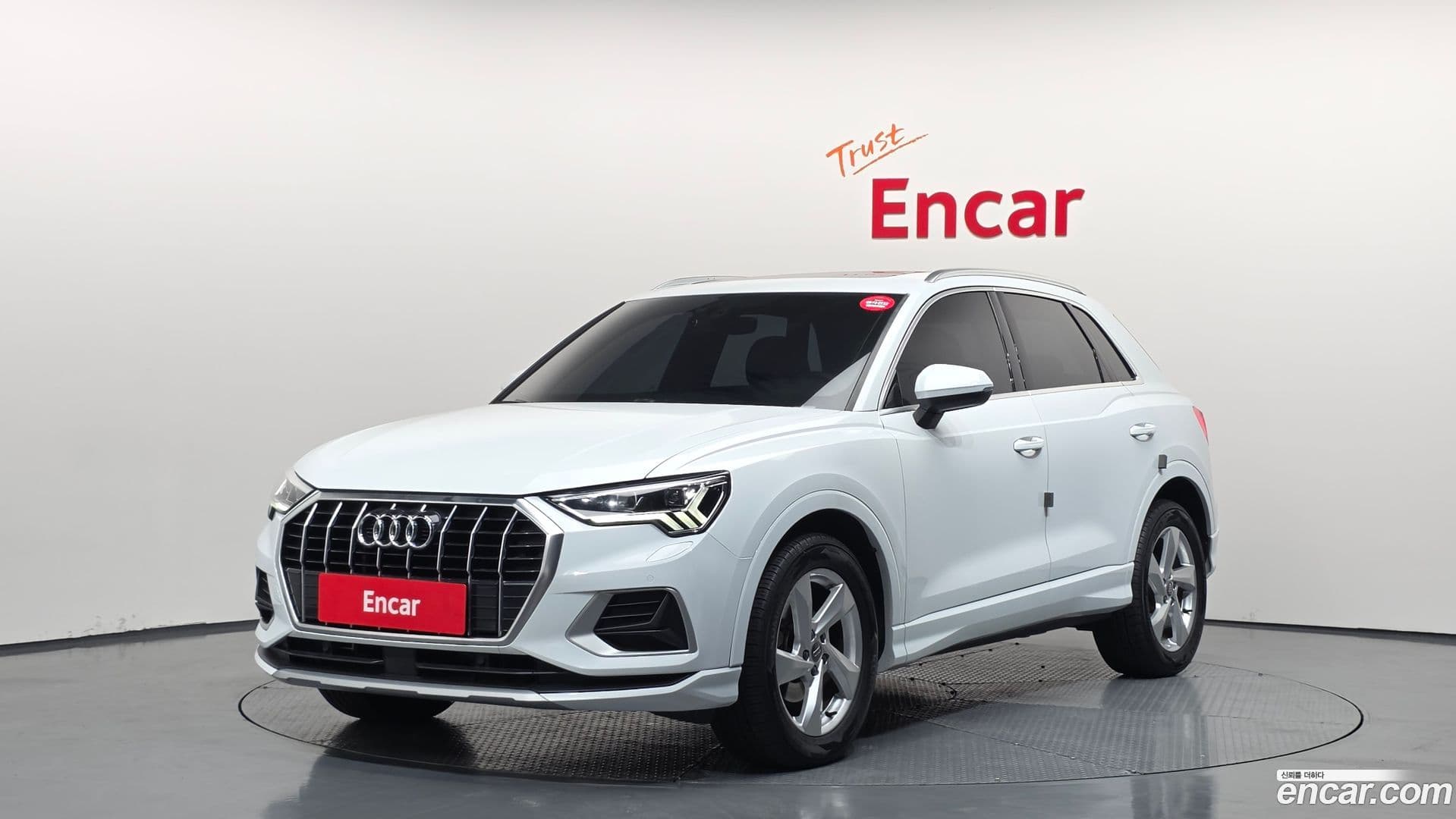 Main__Slider__Photo:Q3 Audi 2020.5-0