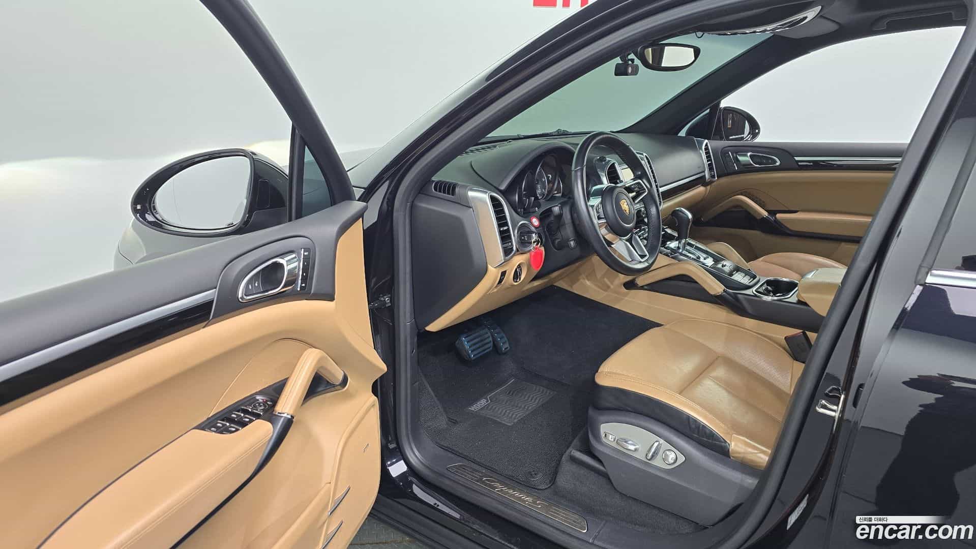 Cayenne Porsche 2014.11-INNER-010