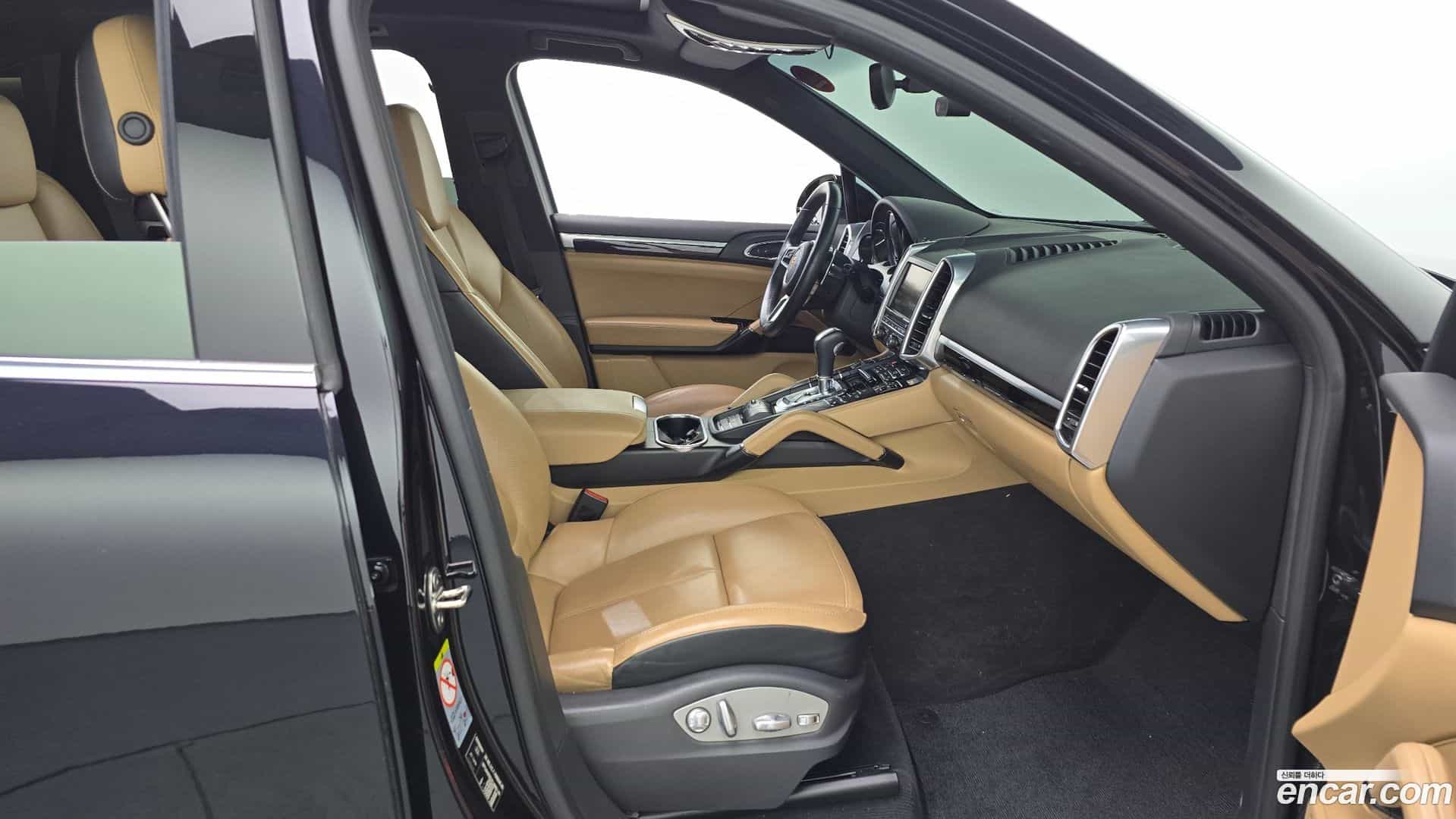Cayenne Porsche 2014.11-OPTION-015