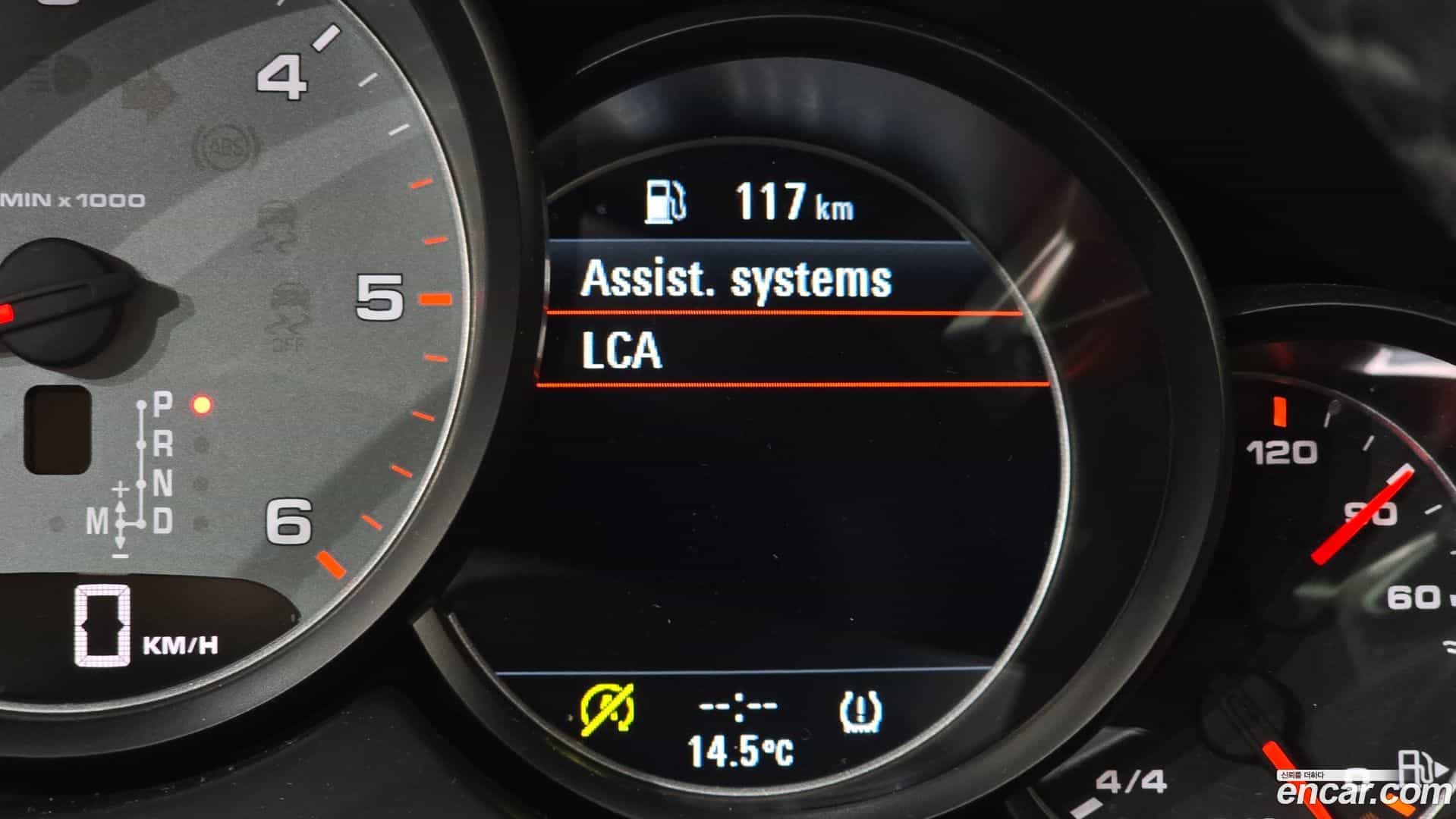 Cayenne Porsche 2014.11-OPTION-021