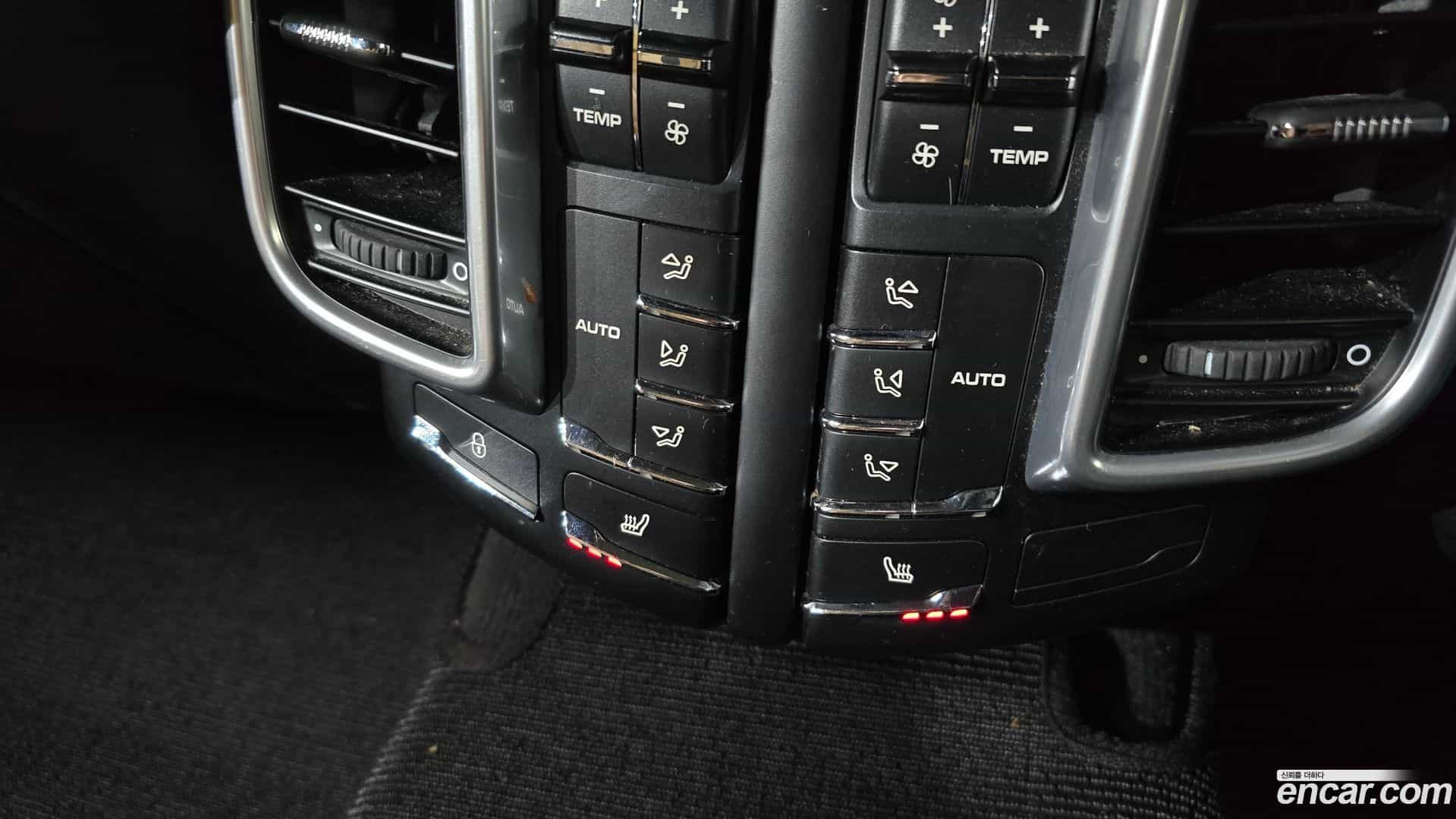 Cayenne Porsche 2014.11-OPTION-022