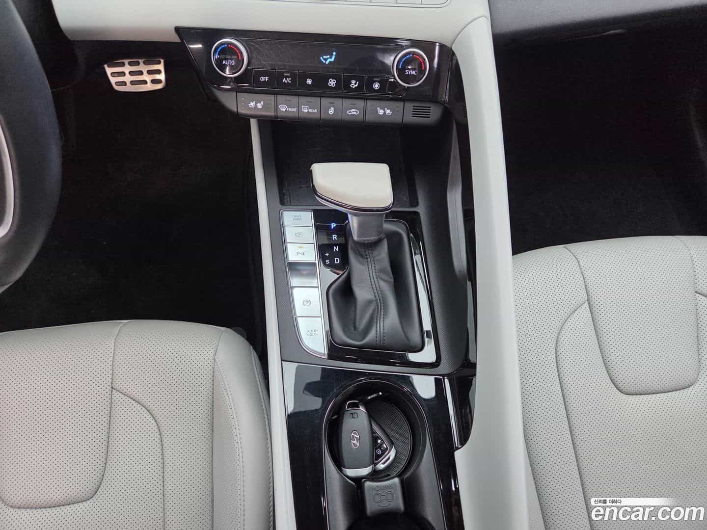 AVANTE Hyundai 2021.6-OPTION-015