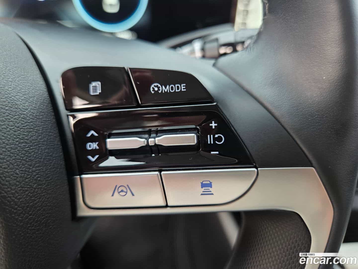 AVANTE Hyundai 2021.6-OPTION-022