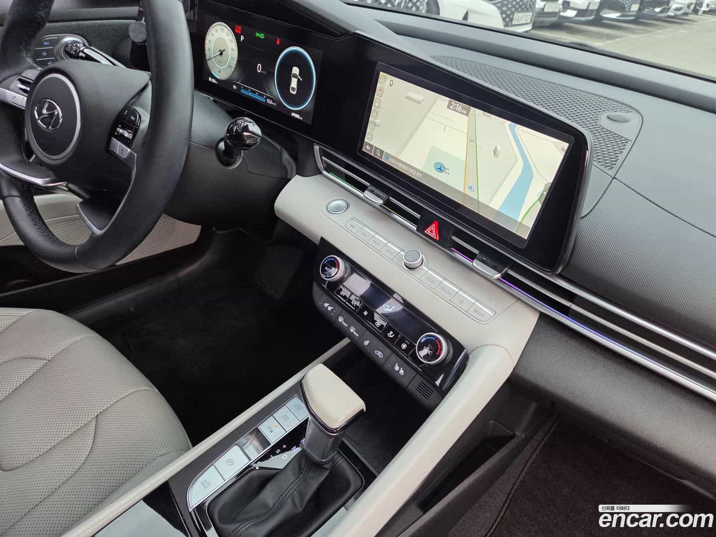 AVANTE Hyundai 2021.6-OPTION-024