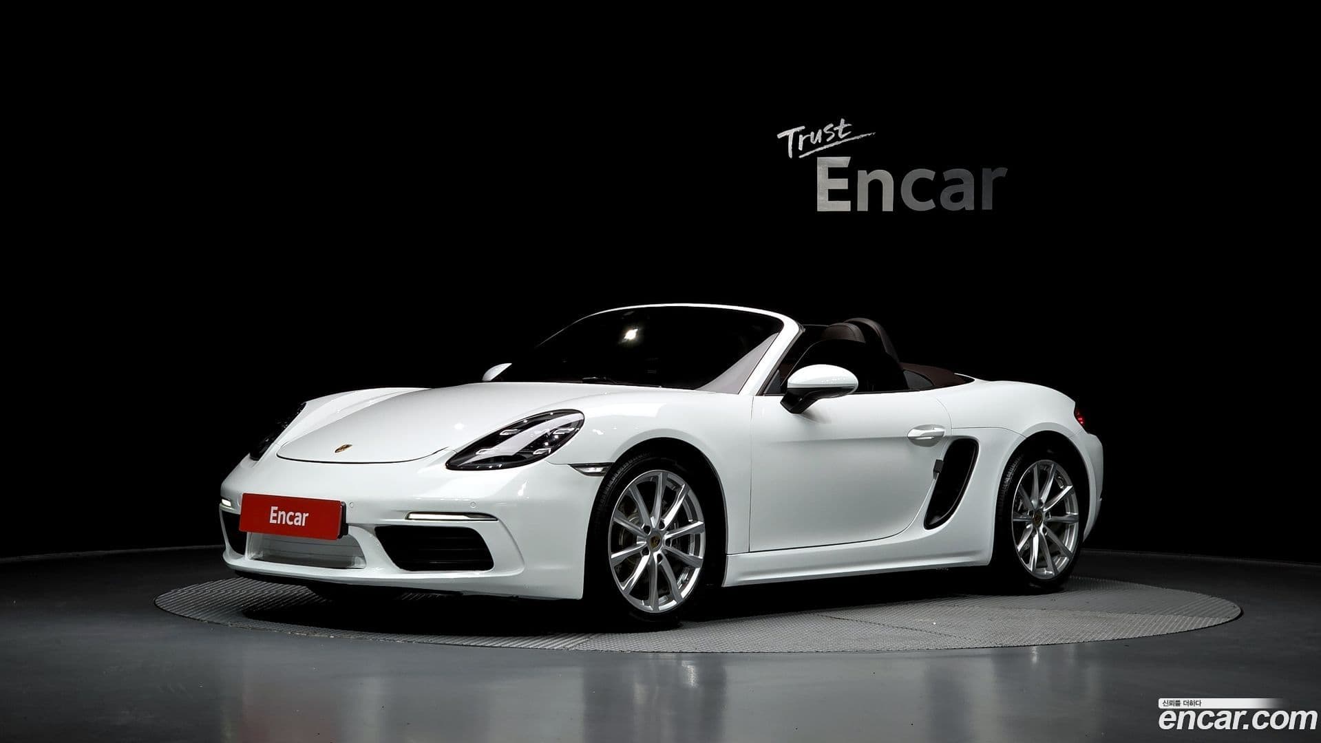 Main__Slider__Photo:718 Porsche 2017.1-0