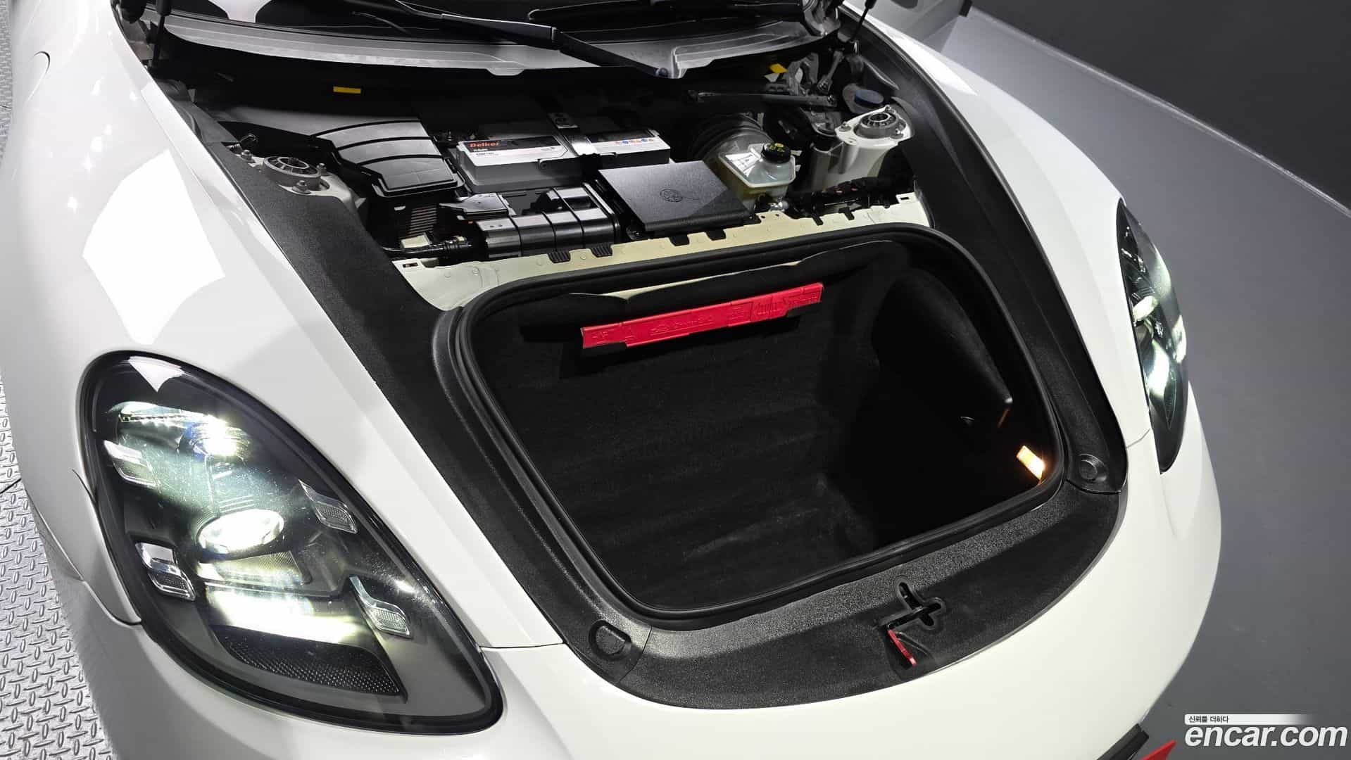 718 Porsche 2017.1-OUTER-006